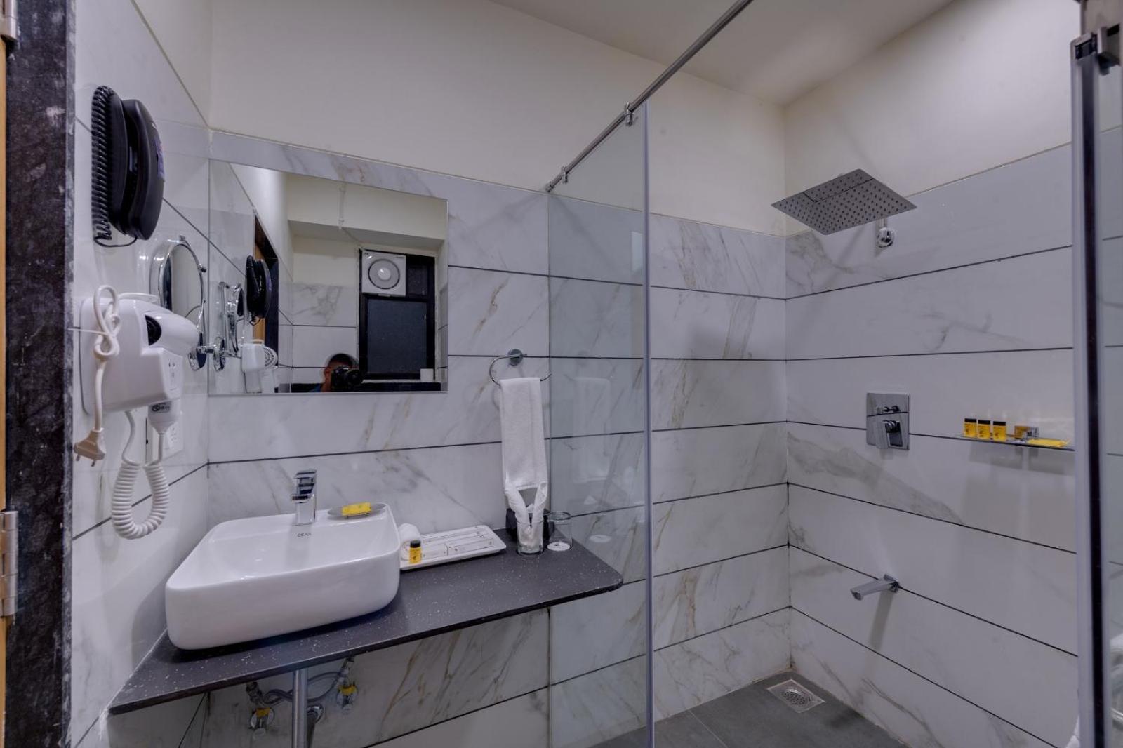 Comfort Sapphire Chandkheda,