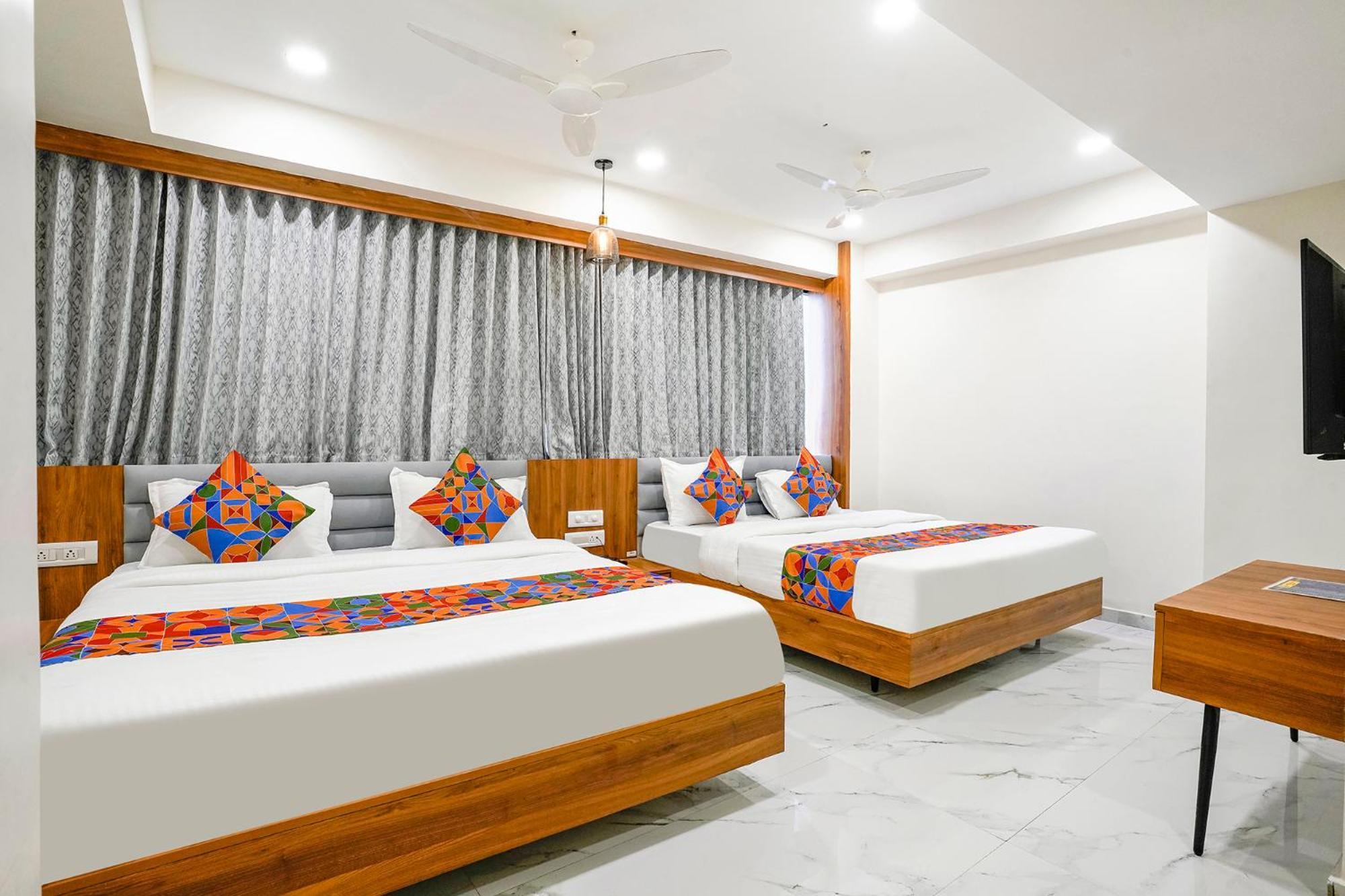 Hotel Fabhotel Namantra - Nr Apollo Circle Sardar Patel Ring Road Ahmedabad