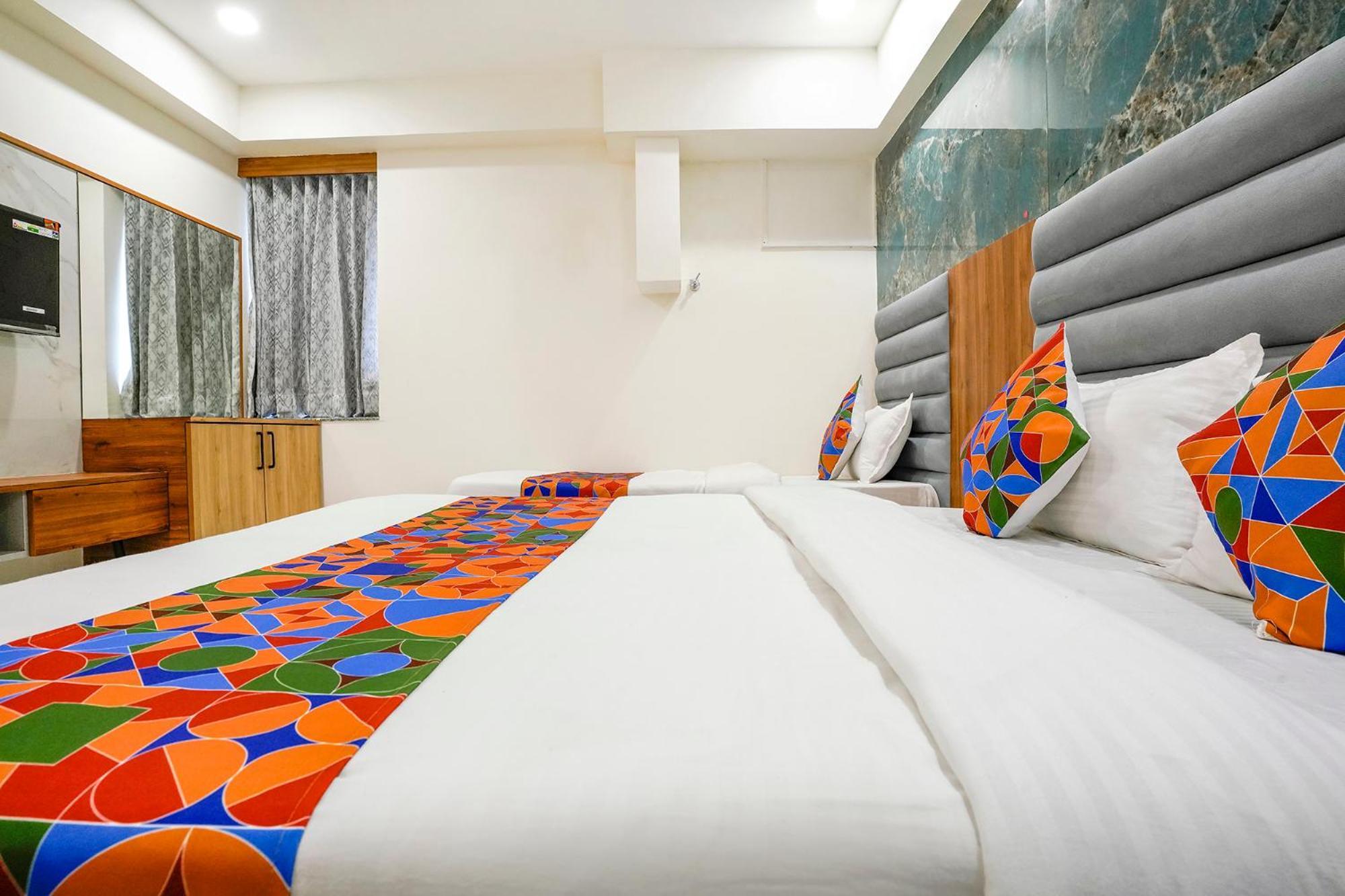 Hotel Fabhotel Namantra - Nr Apollo Circle Sardar Patel Ring Road