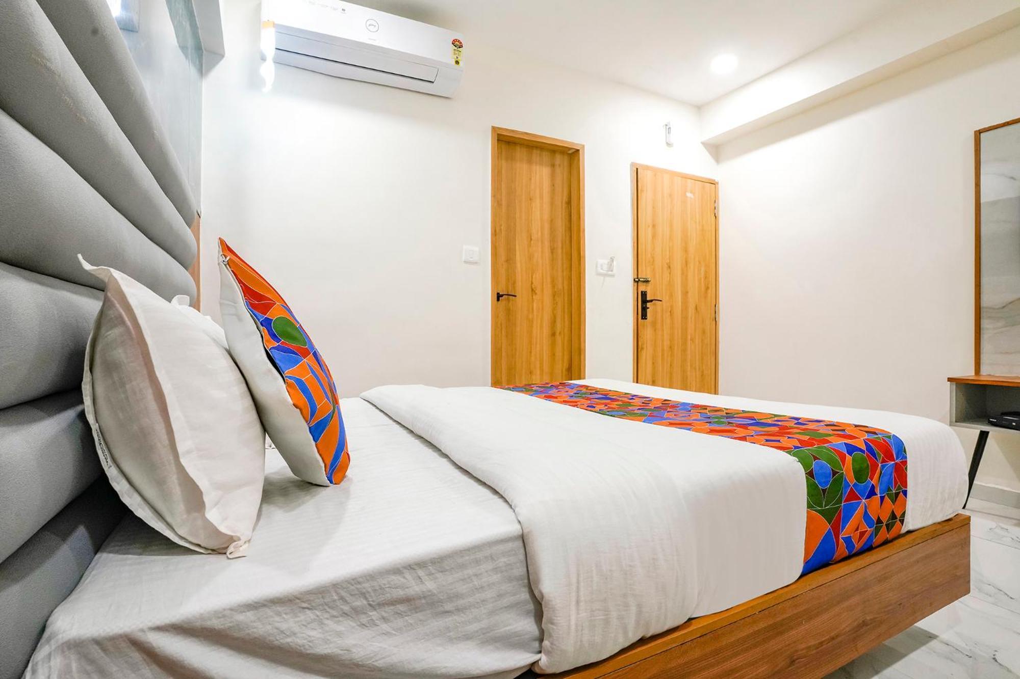 Hotel Fabhotel Namantra - Nr Apollo Circle Sardar Patel Ring Road Ahmedabad