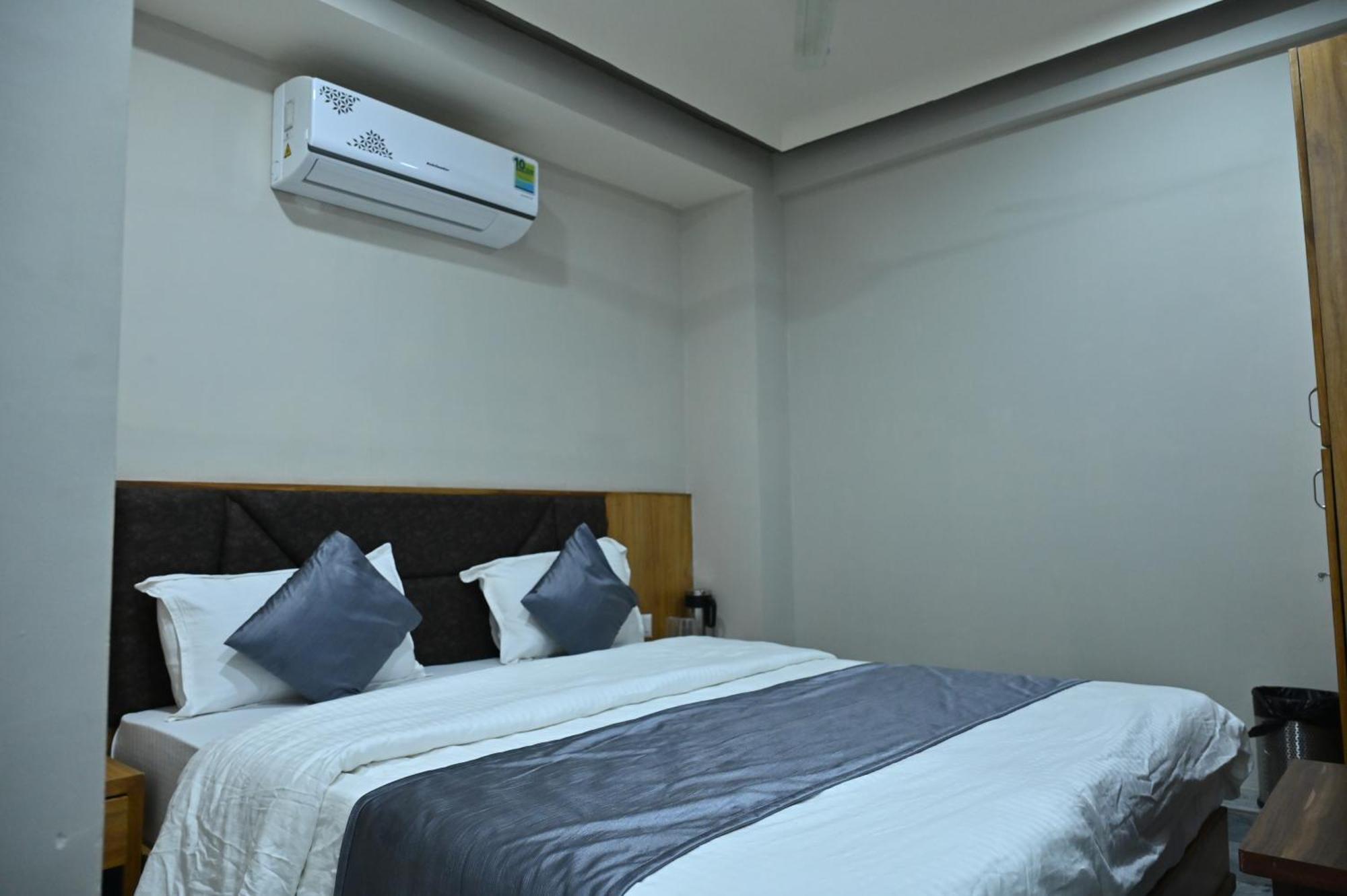 Hotel Sury