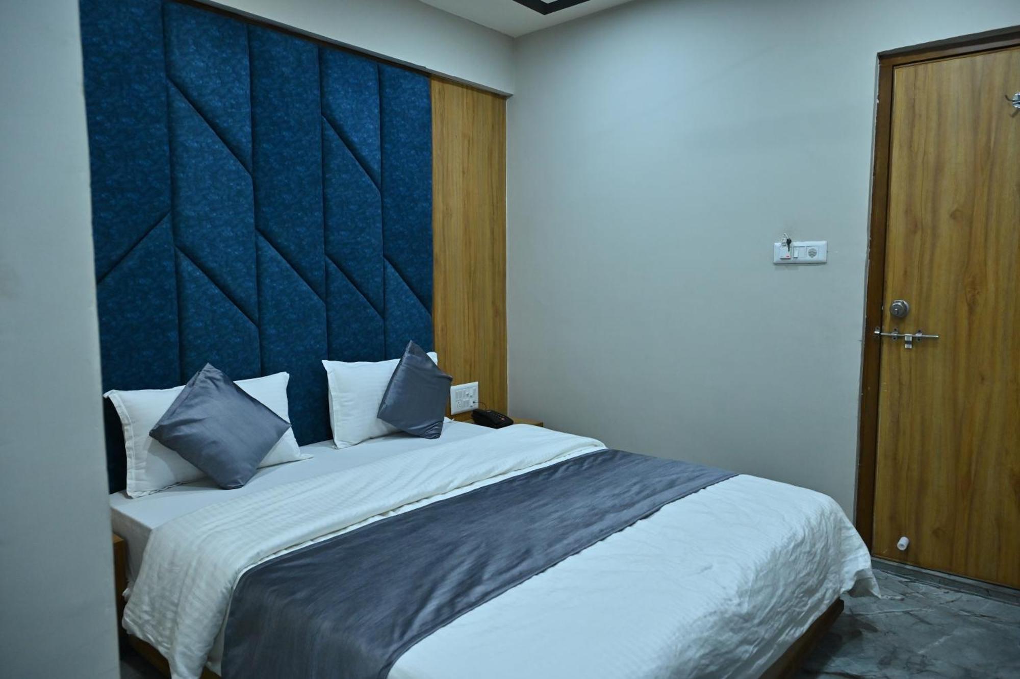Sury Hotel