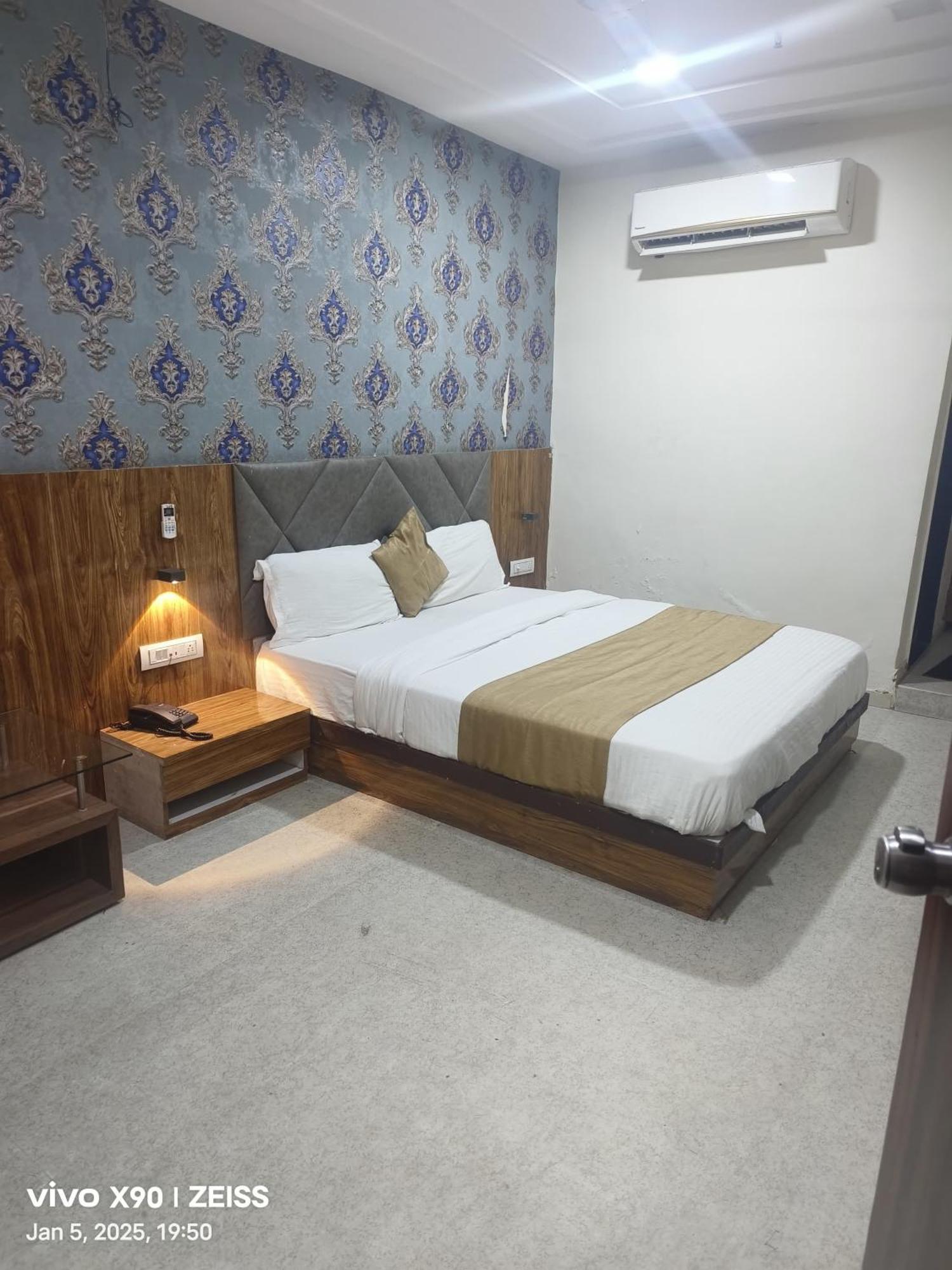 Guest house Shivaay Motera *