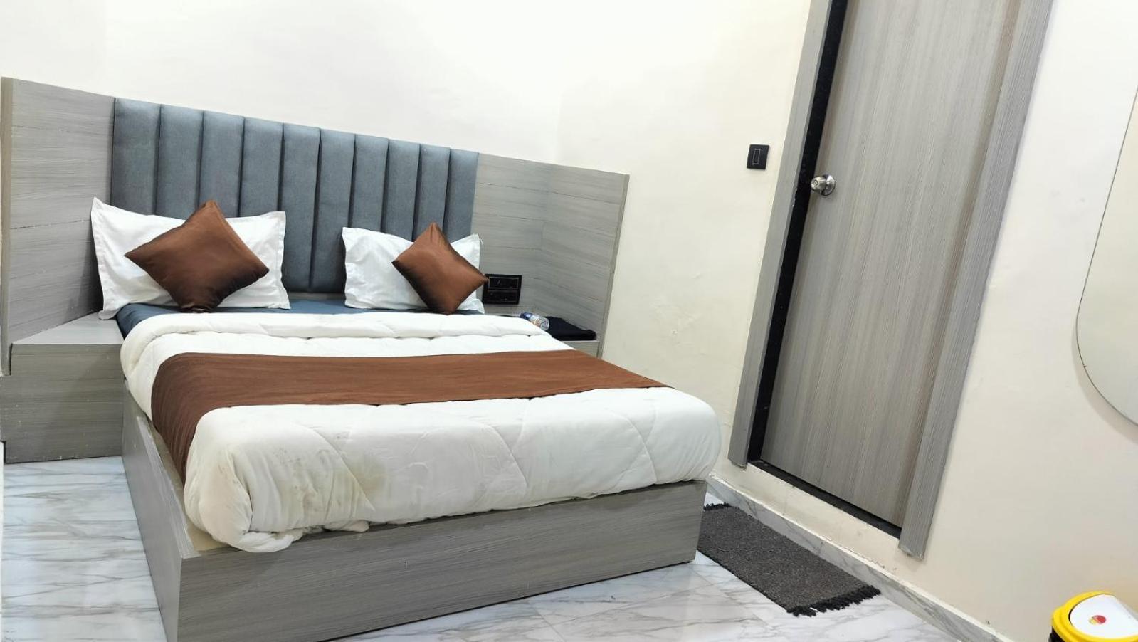 Konark Hotel