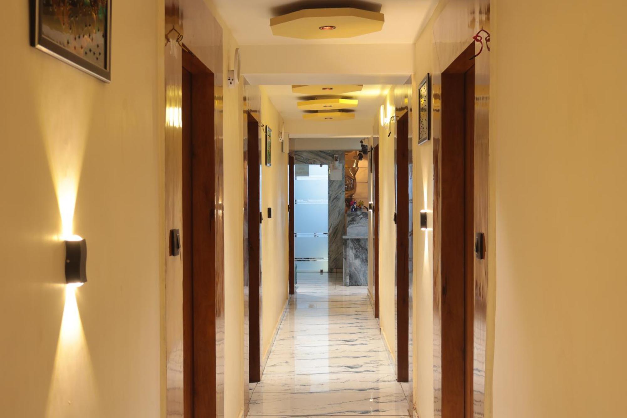 Meet Palace Ahmedabad