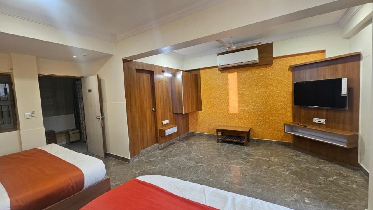Runway Hotel
