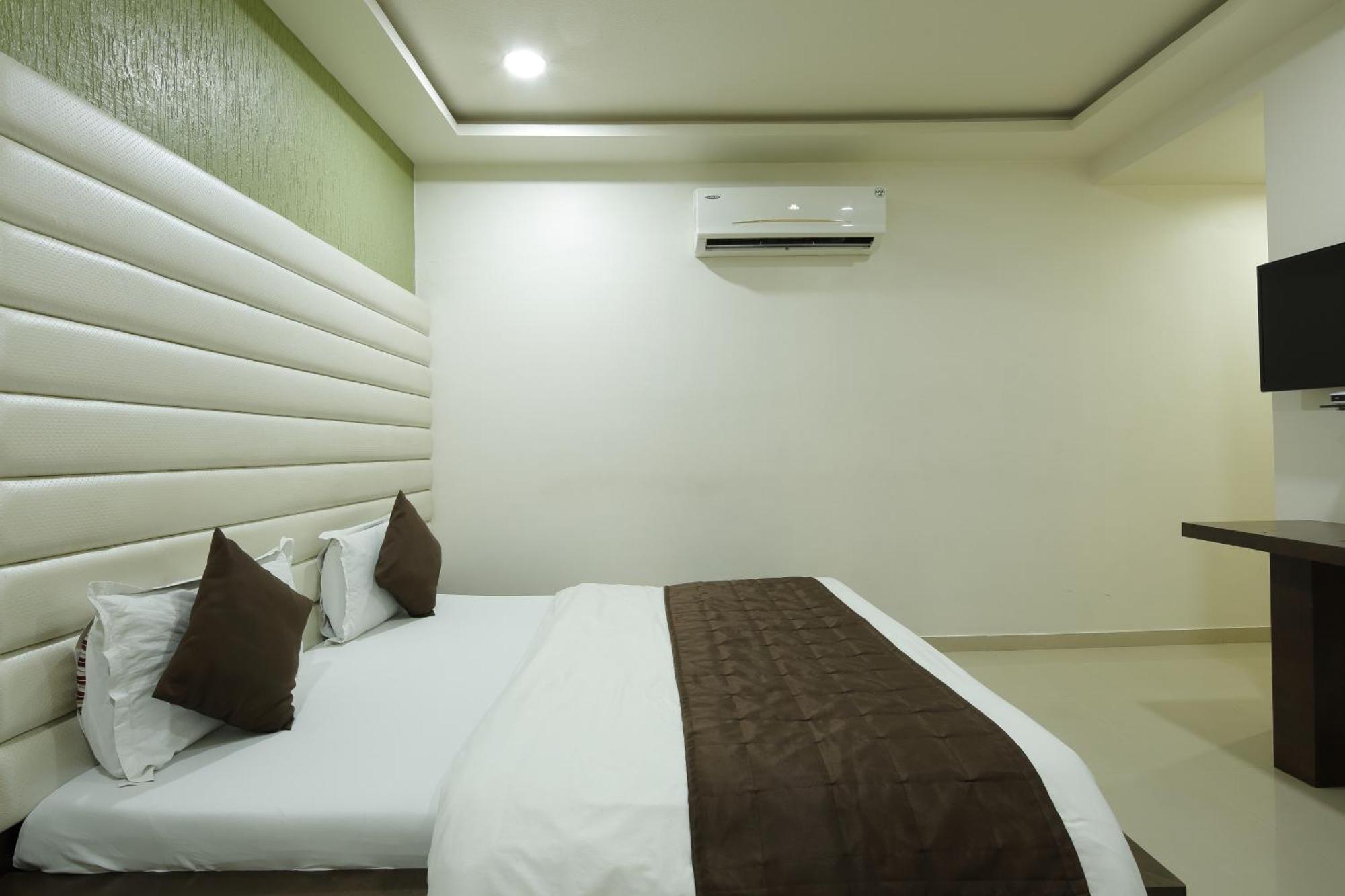 Hotel Volga Ahmedabad