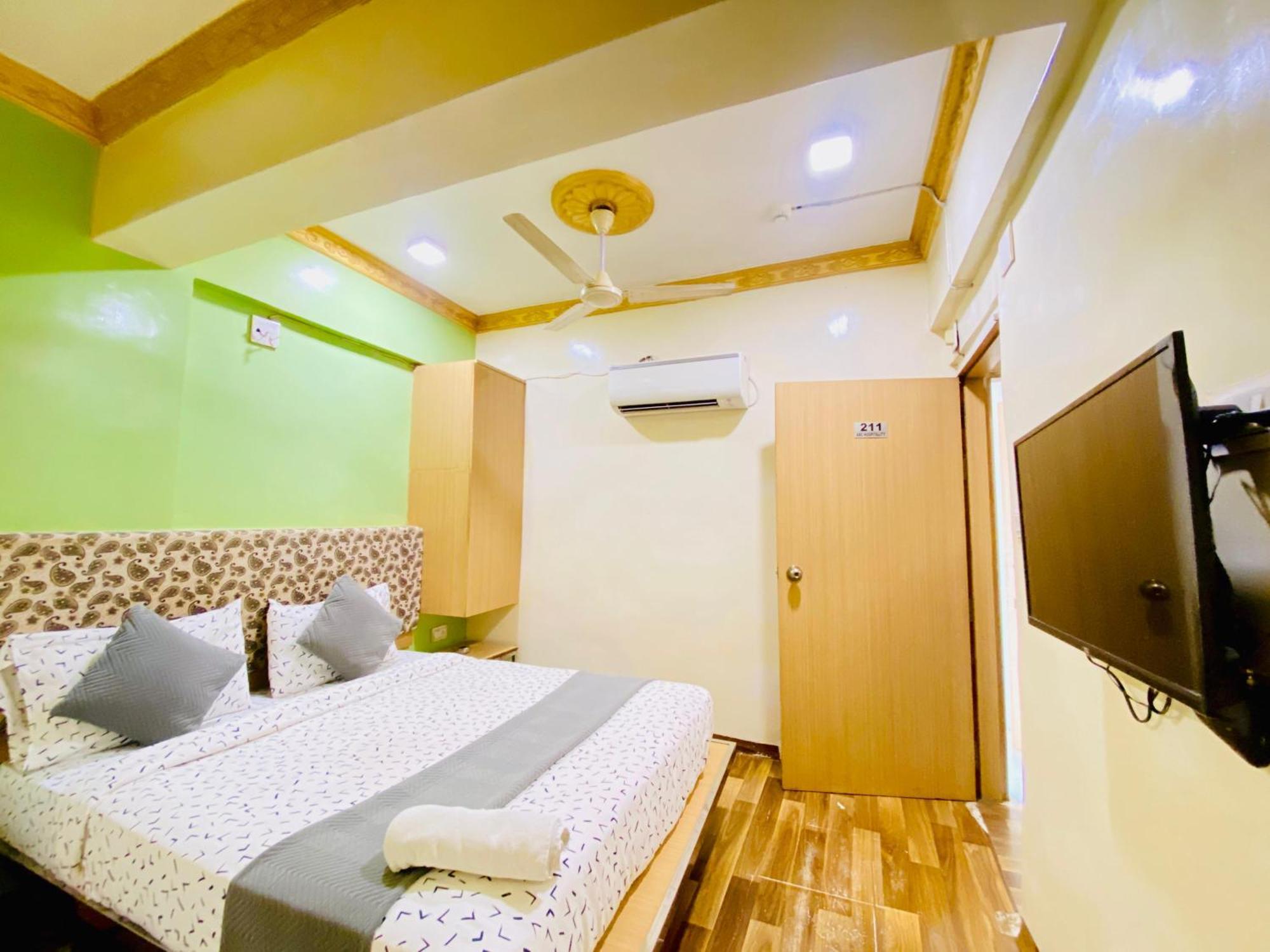 Hotel Abc Satellite Prahlad Nagar *