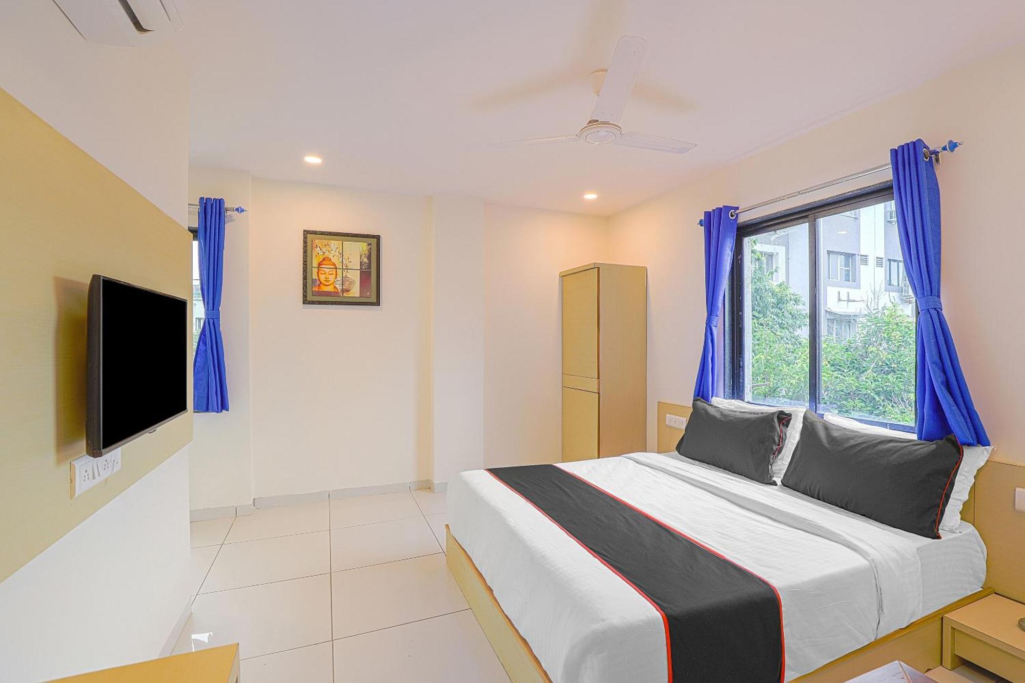 Hotel O La Veera Ahmedabad