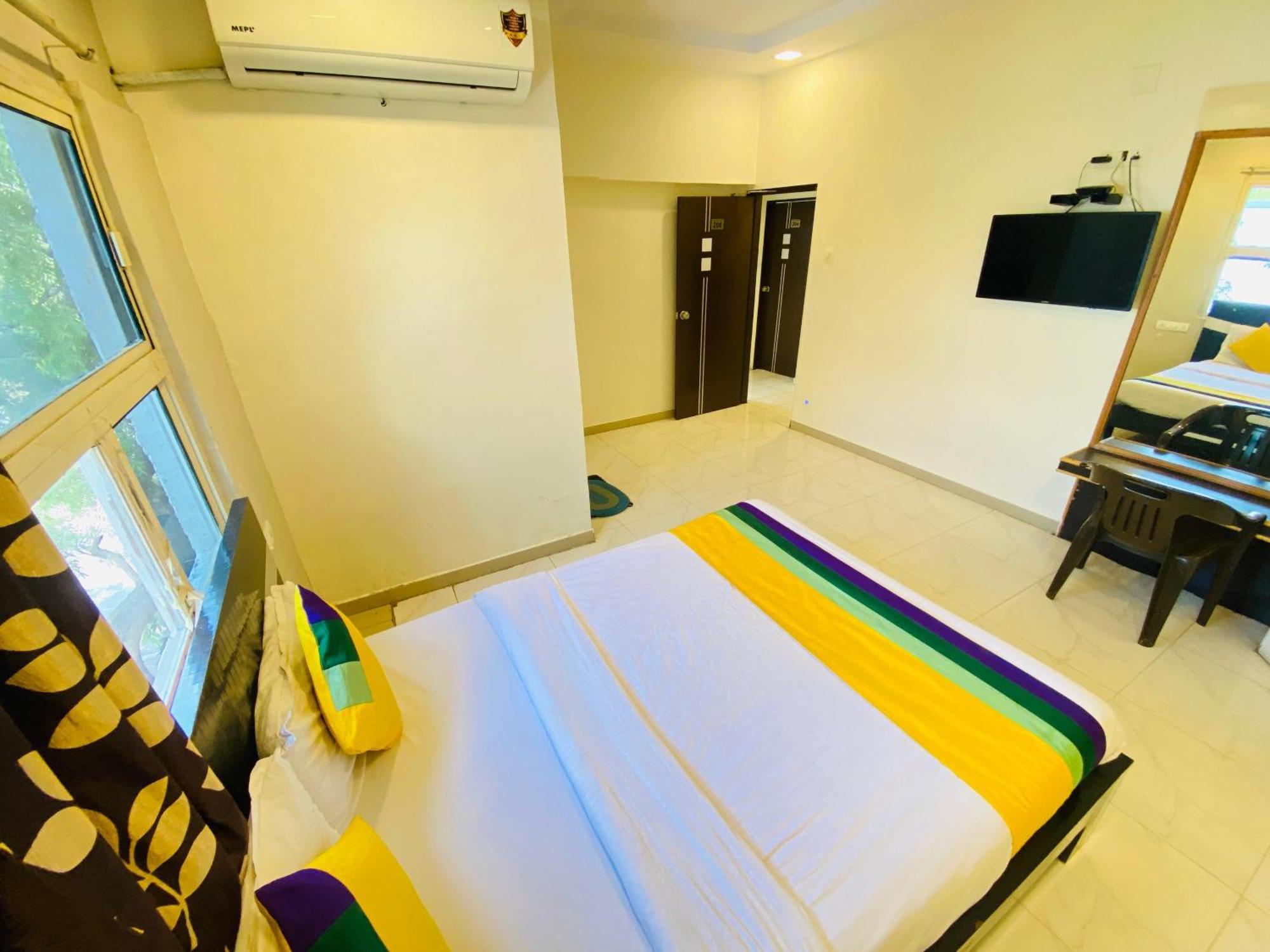 Hotel Aakash Navrangpura 2*