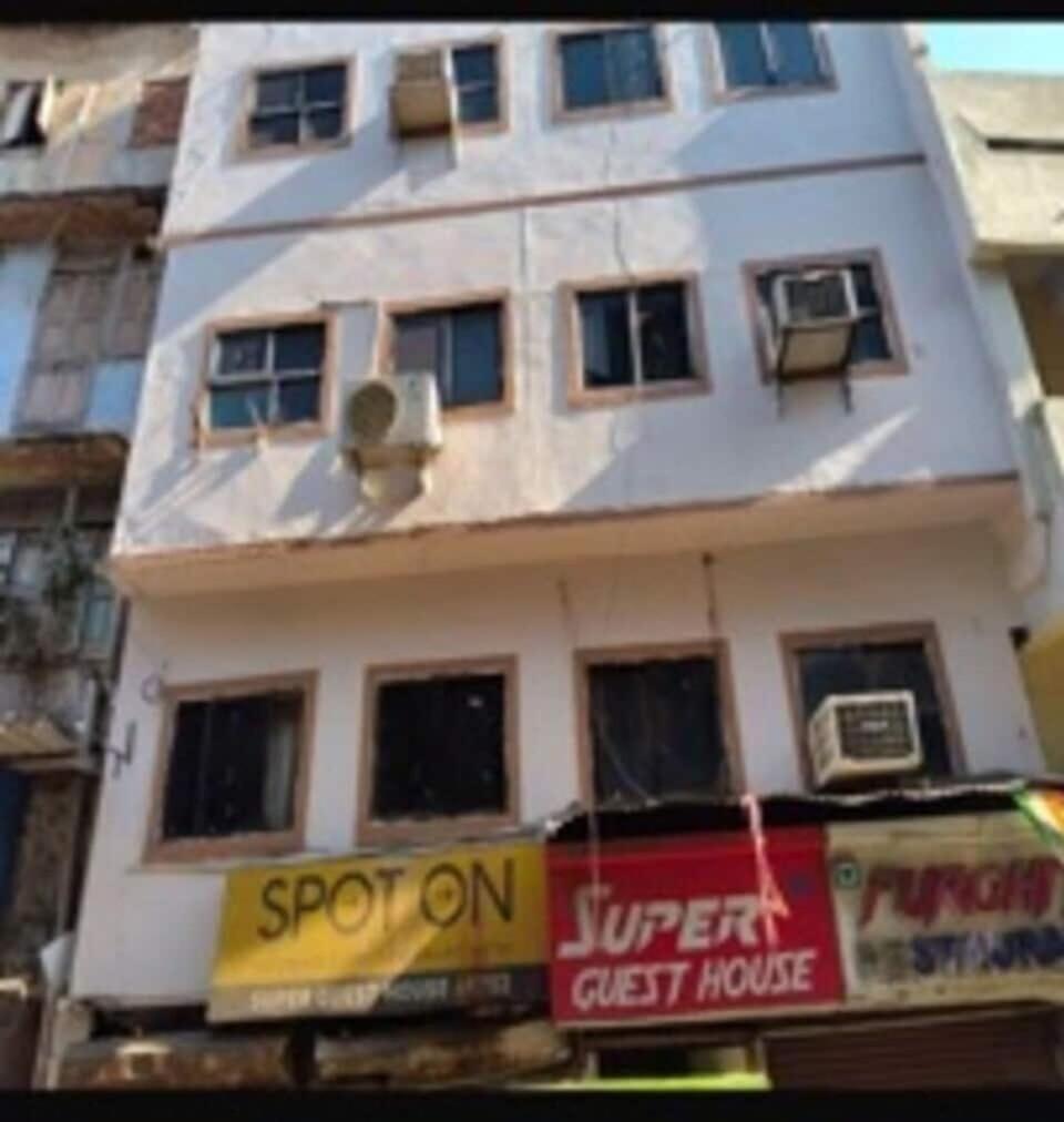 O Super Hotel