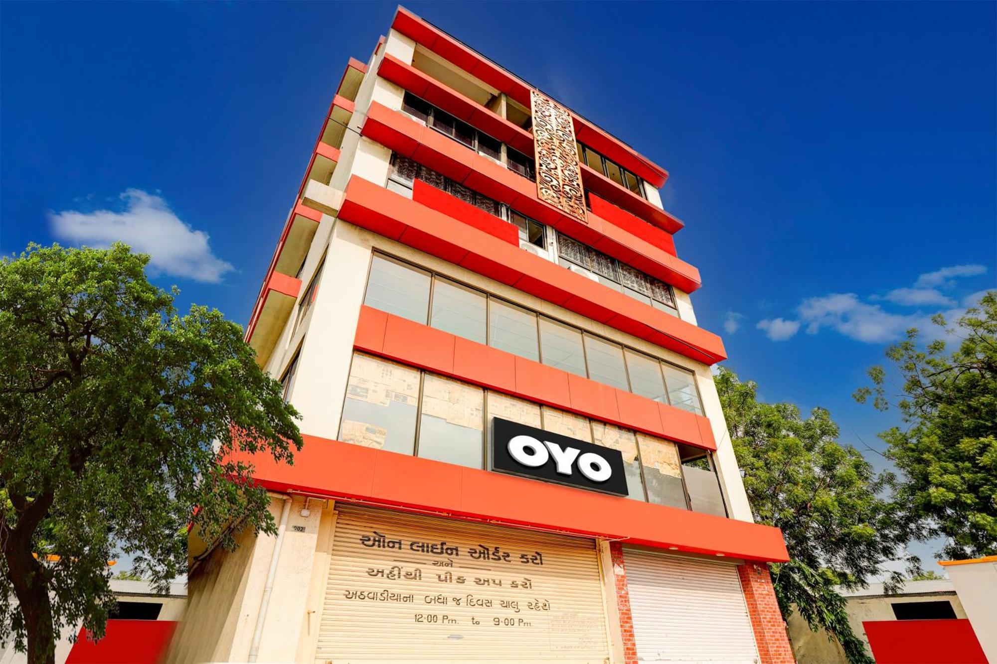 Hotel O Royal Inn Hotel Ahmedabad