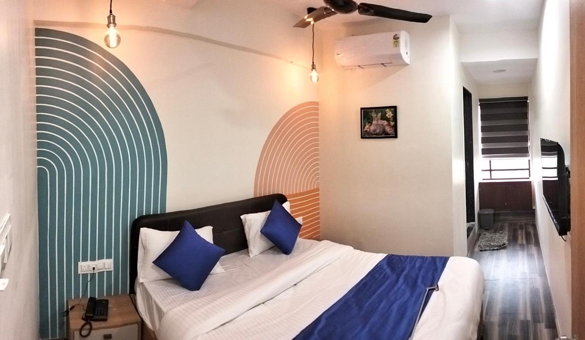 Krishna Hotel