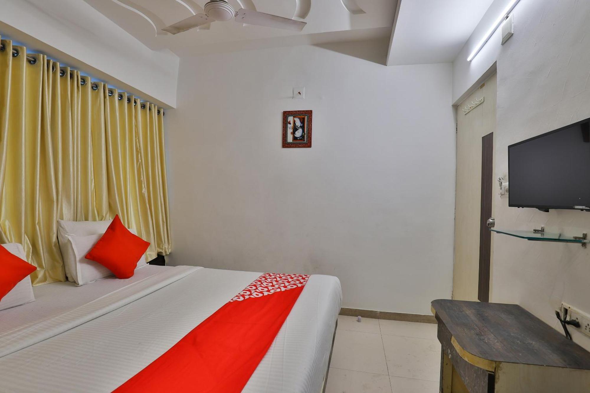 Hotel O Kum Kum 3*