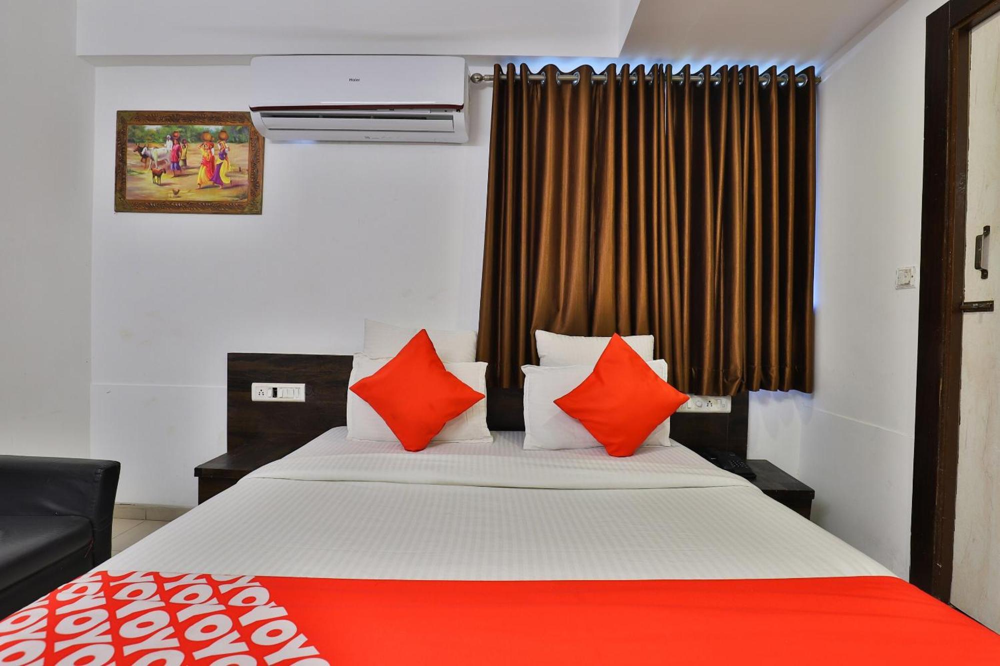 Hotel O Kum Kum 3*