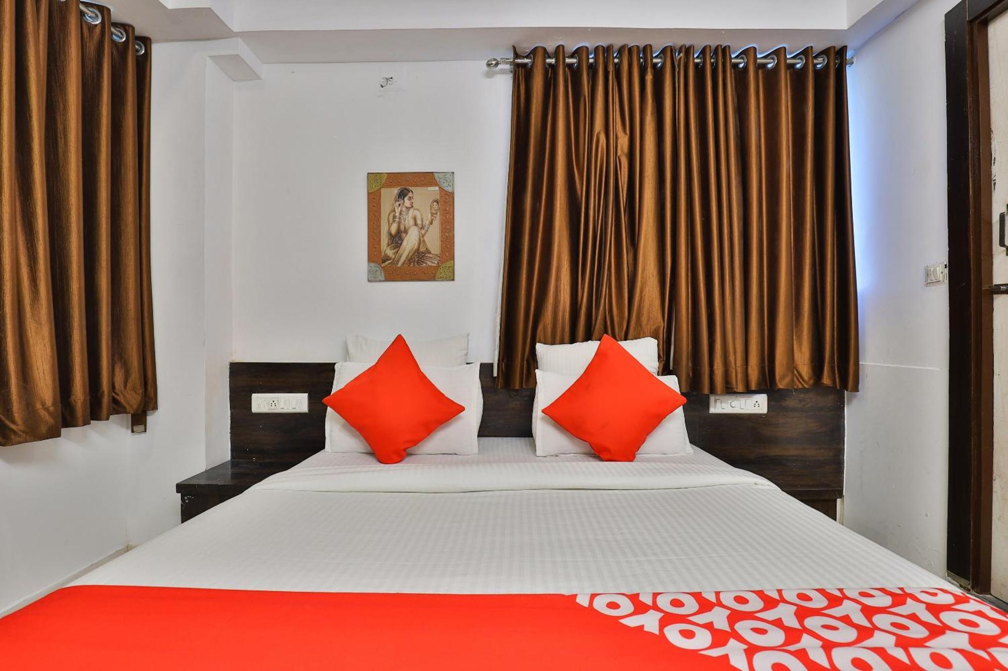 Hotel O Kum Kum 3*