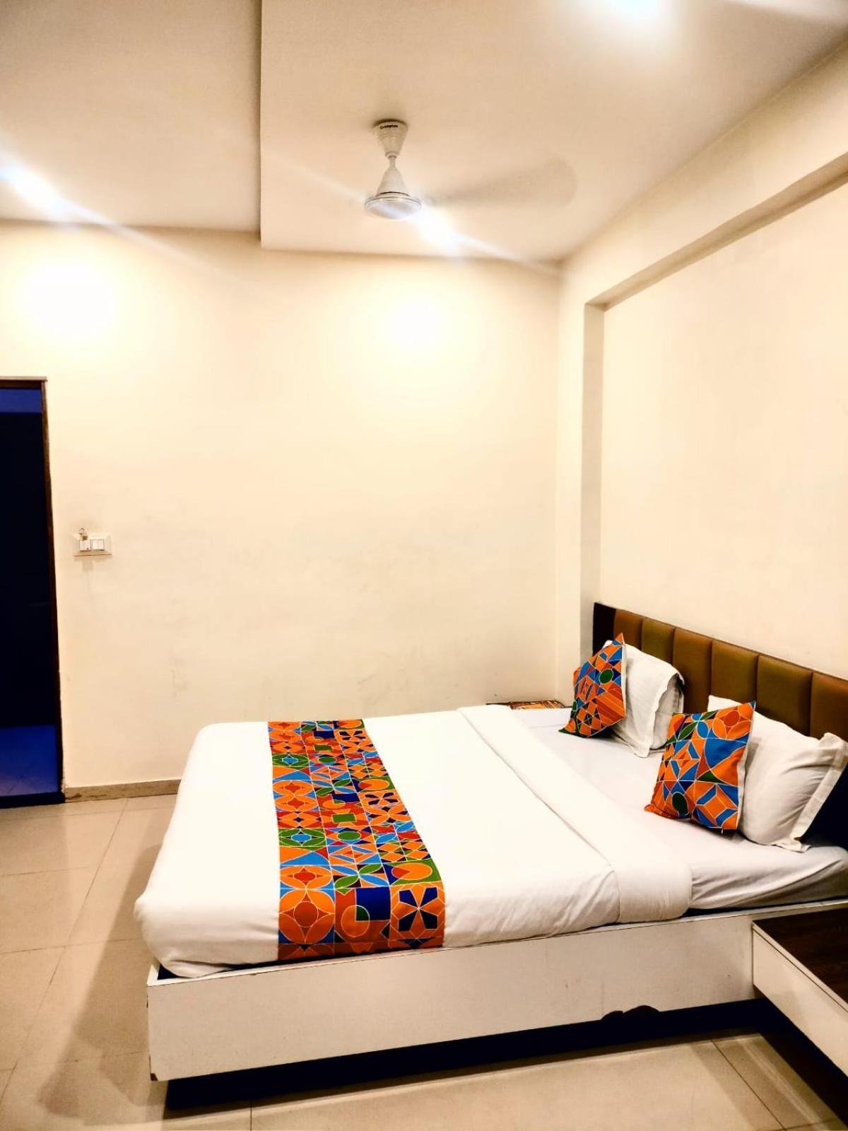 Guest house Hotel Ahmedabad