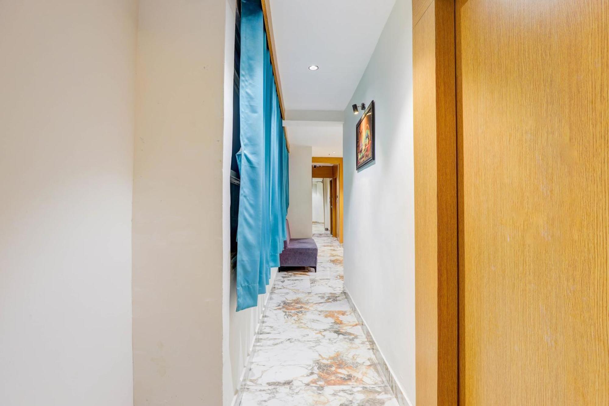 O Prime 24 * Ahmedabad