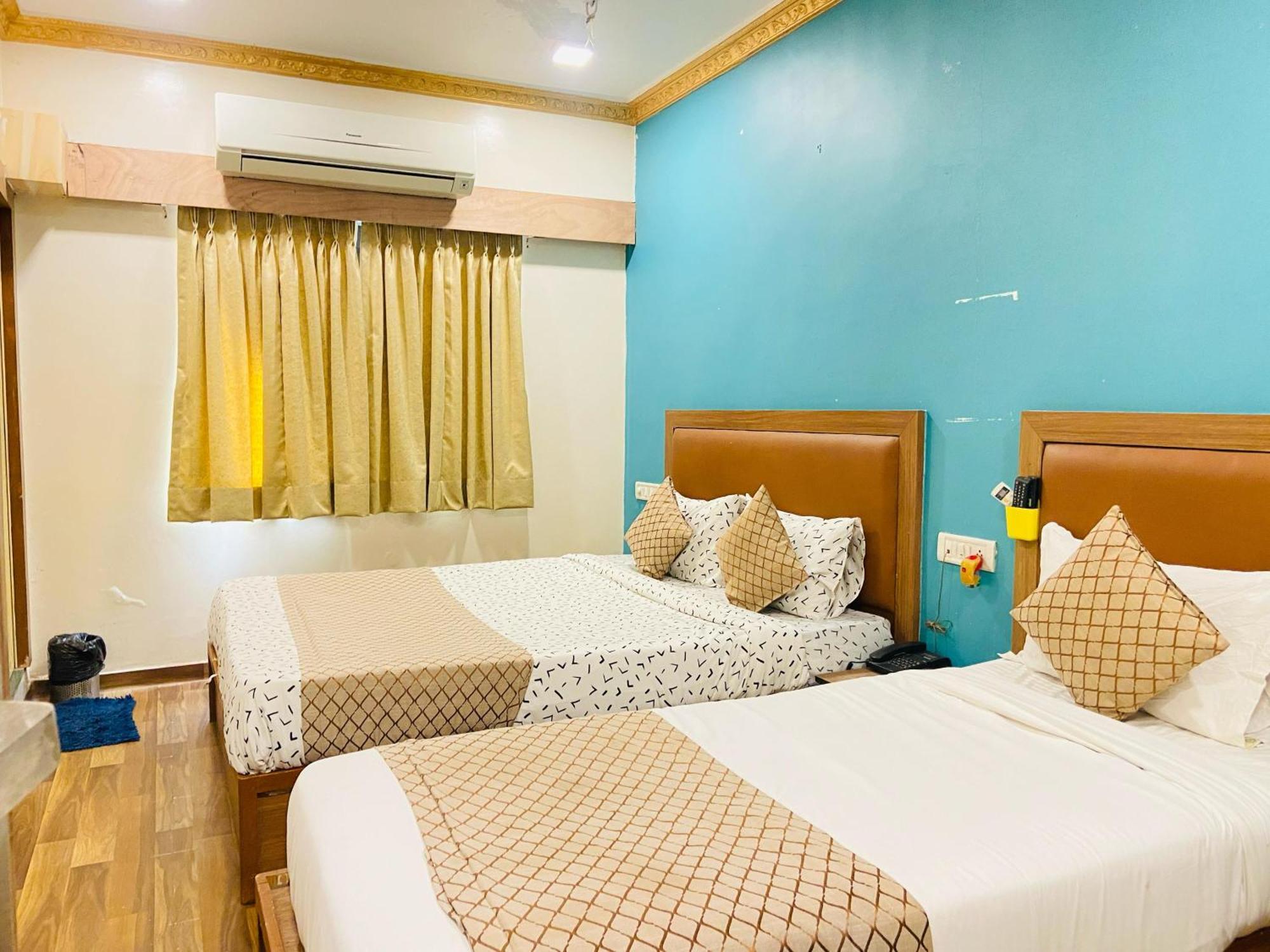 Abc Satellite Prahlad Nagar Hotel *