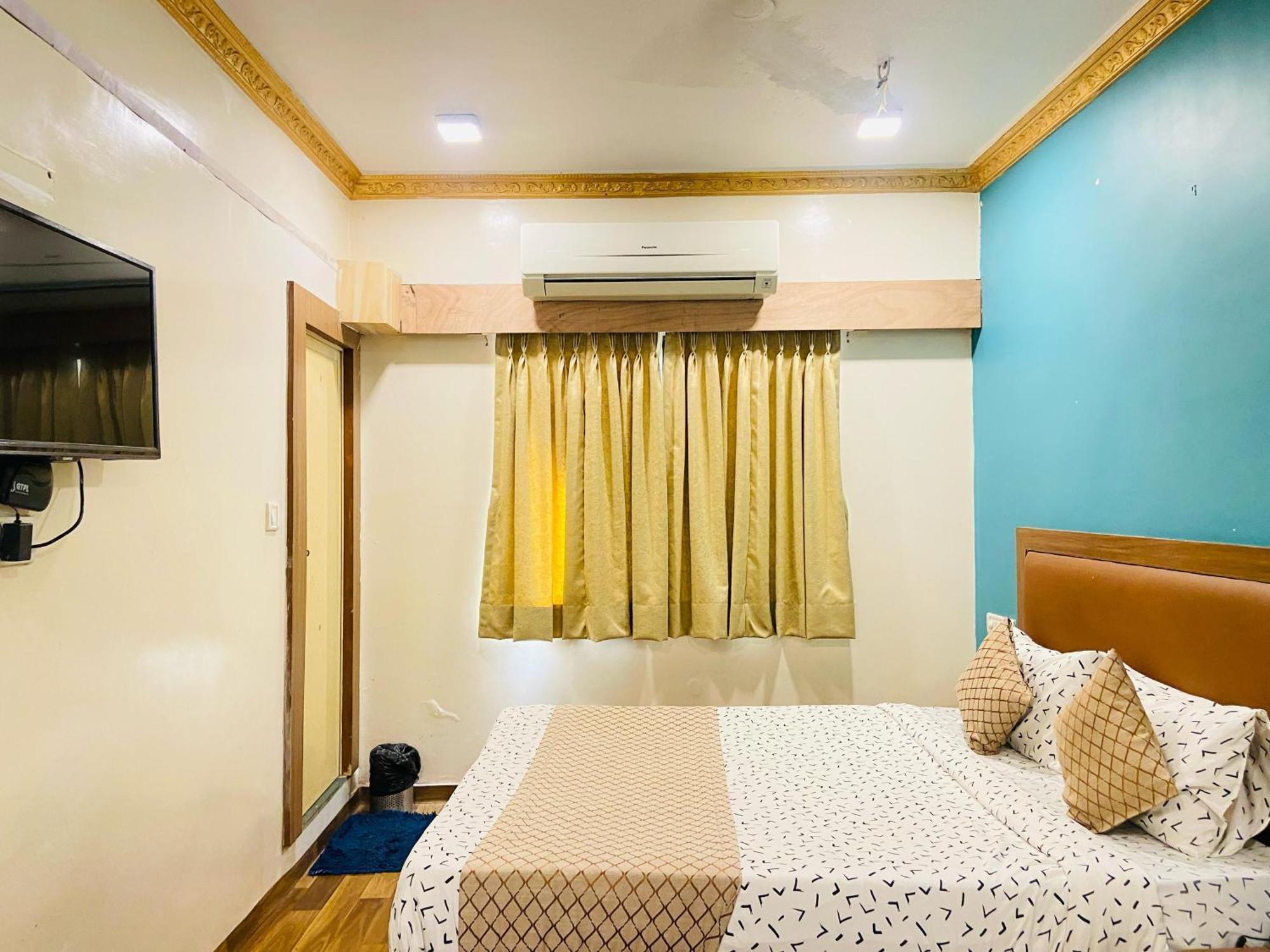 Abc Satellite Prahlad Nagar Hotel