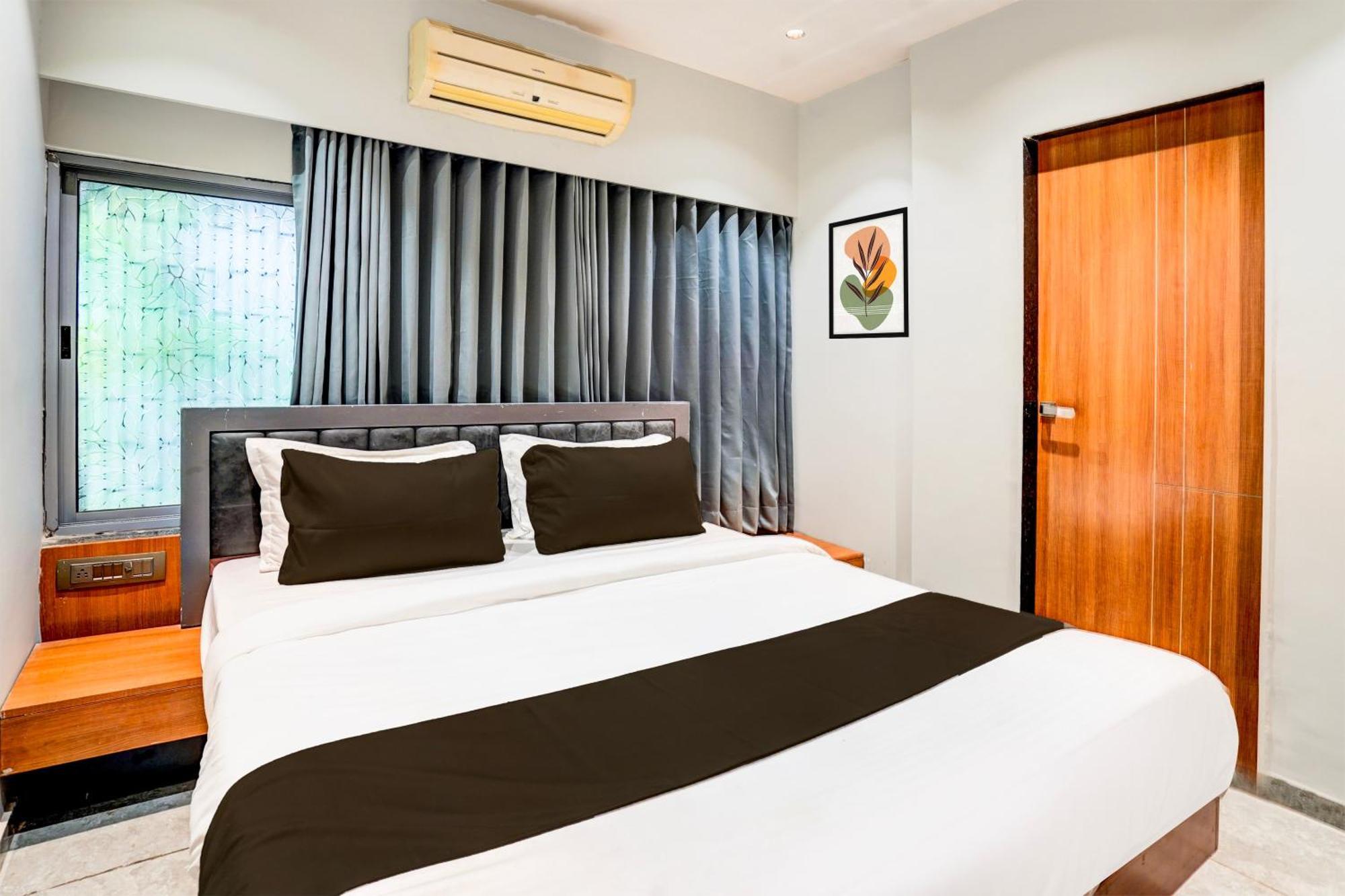 Collection O Relax Hotel 4*