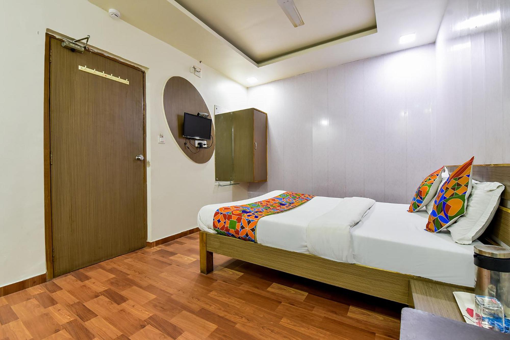 Fabexpress Relax Inn - Prahlad Nagar