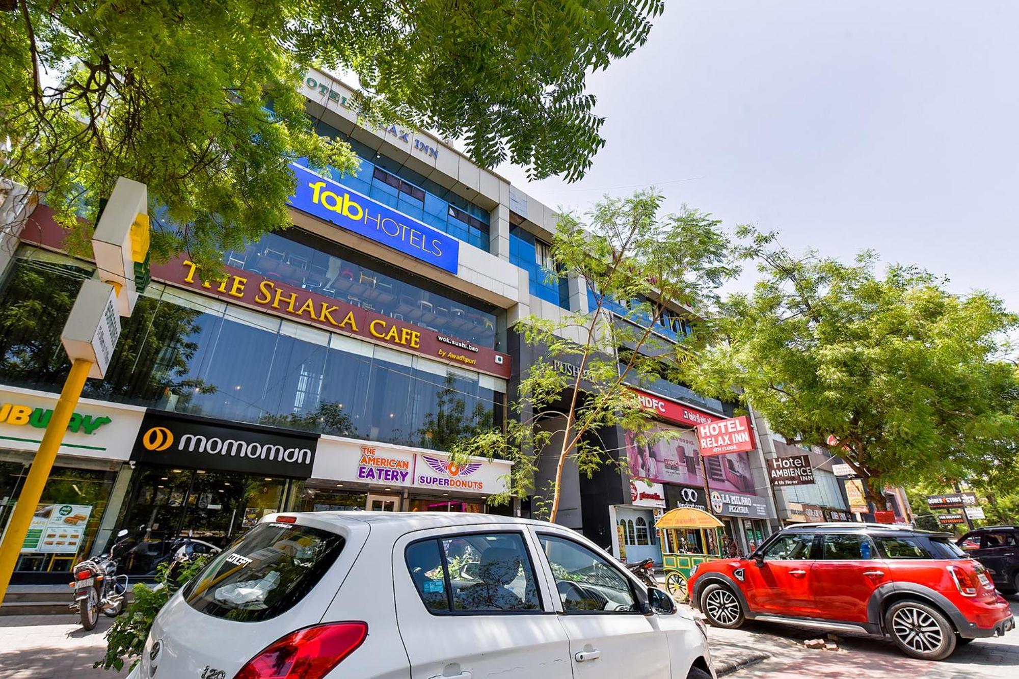 Hotel Fabexpress Relax Inn - Prahlad Nagar