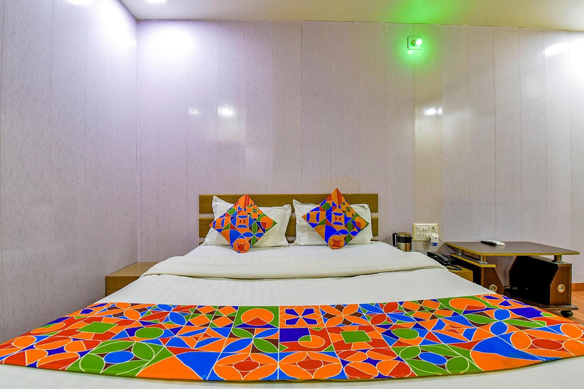 Fabexpress Relax Inn - Prahlad Nagar Hotel 3*