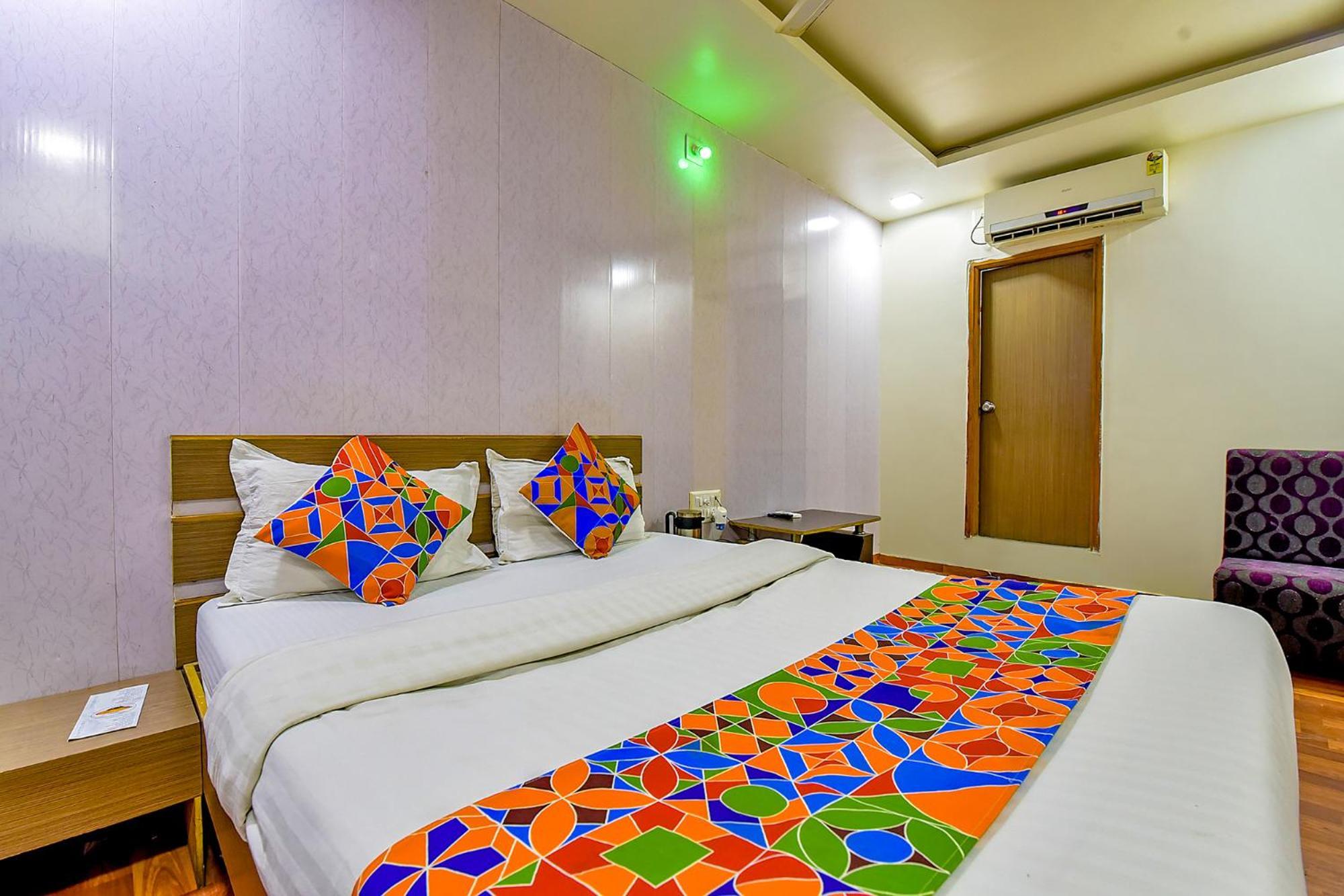 Hotel Fabexpress Relax Inn - Prahlad Nagar 3*
