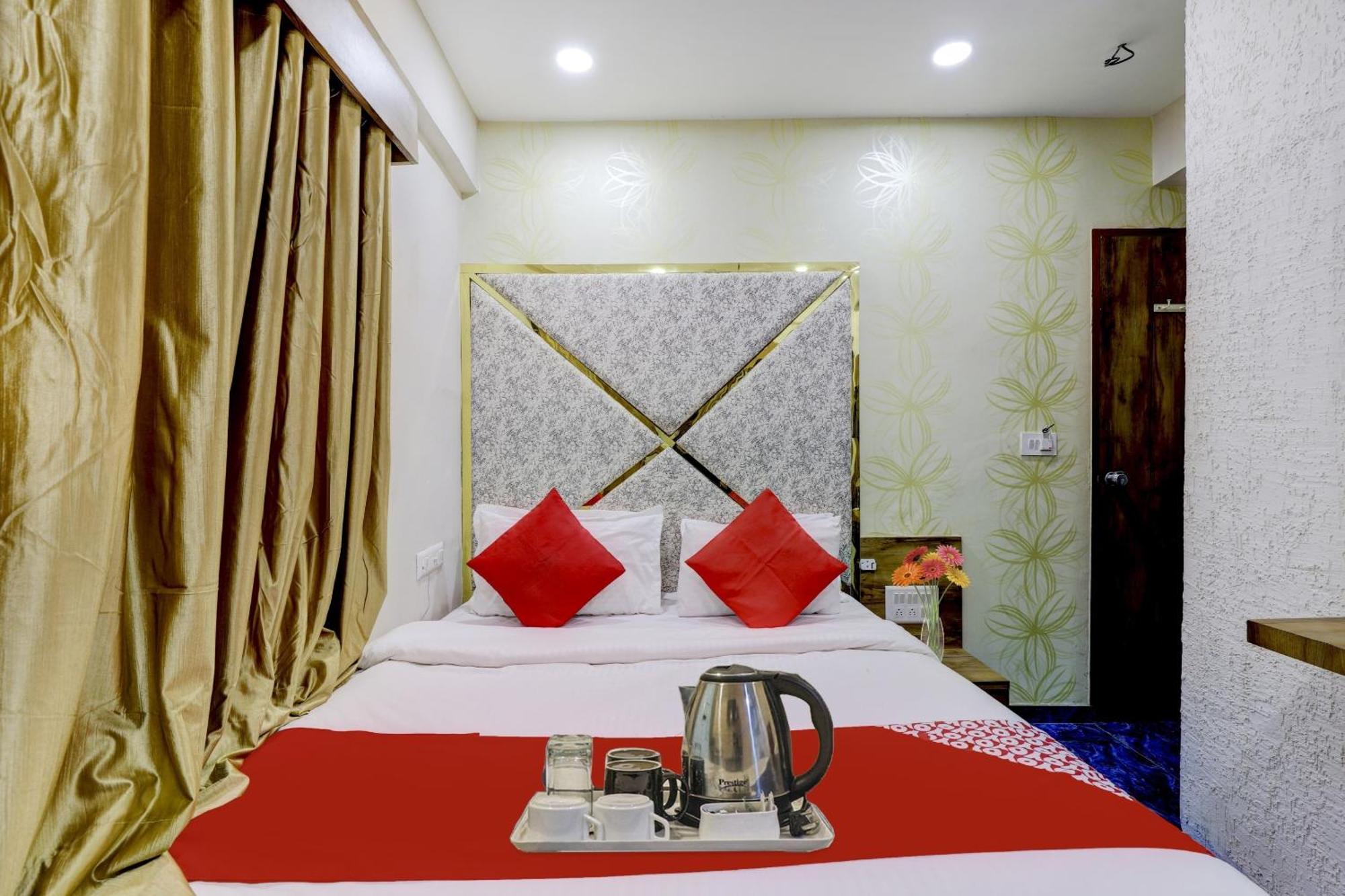 Hotel O Bhavy 3*