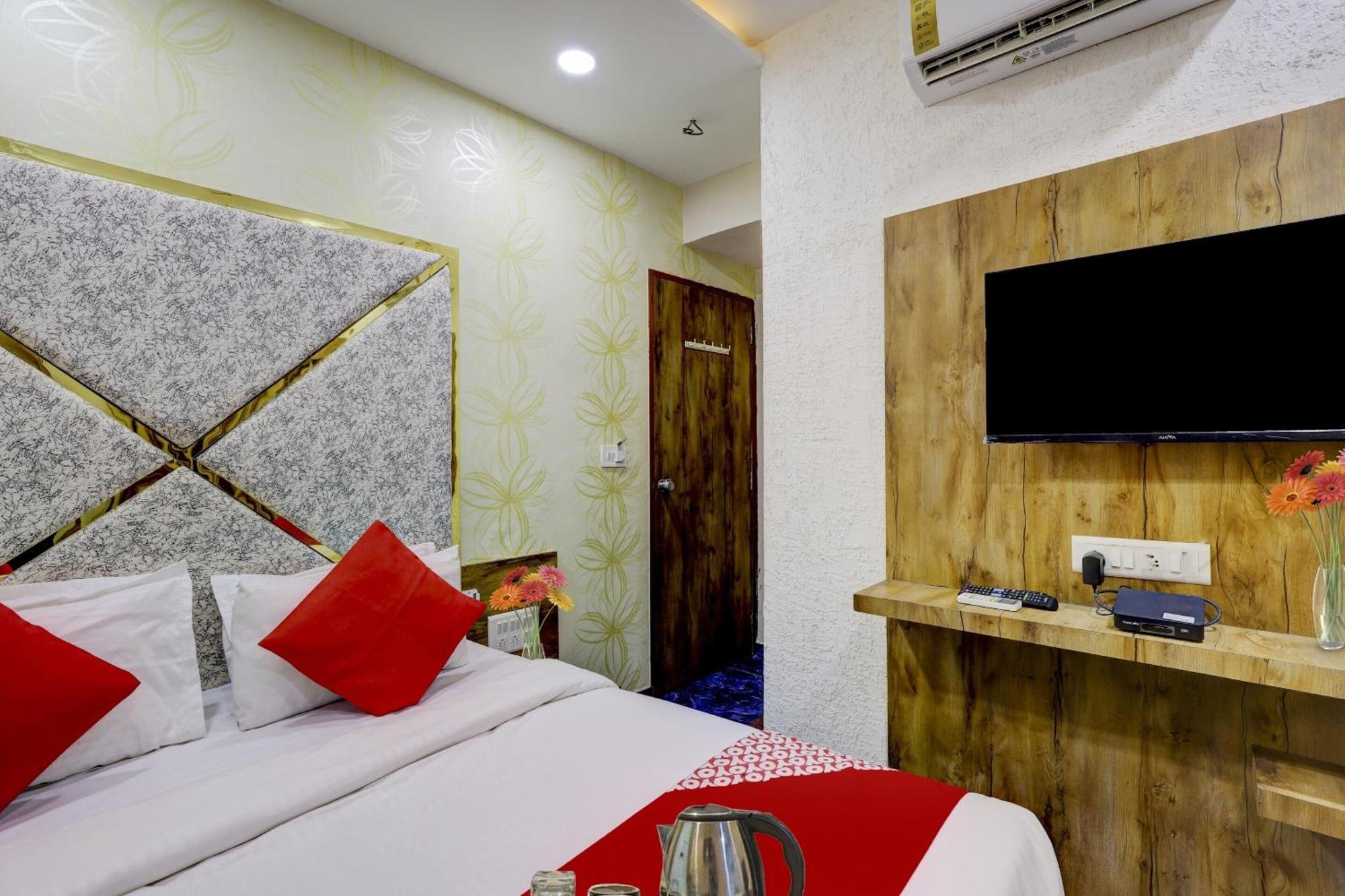 O Bhavy Hotel
