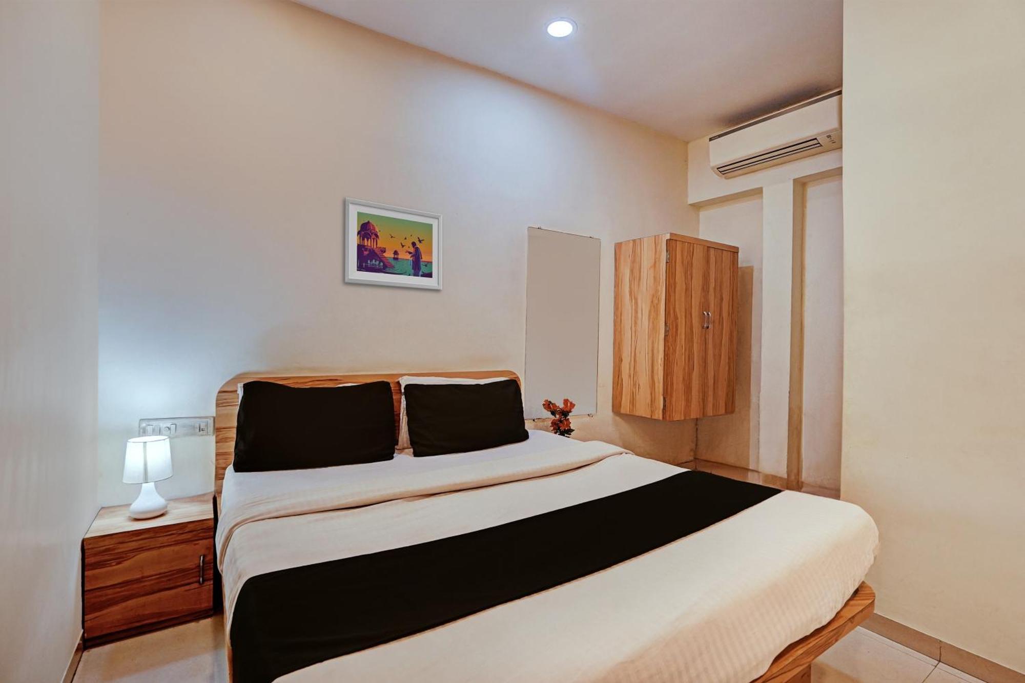 O Radhanand Hotel 3*