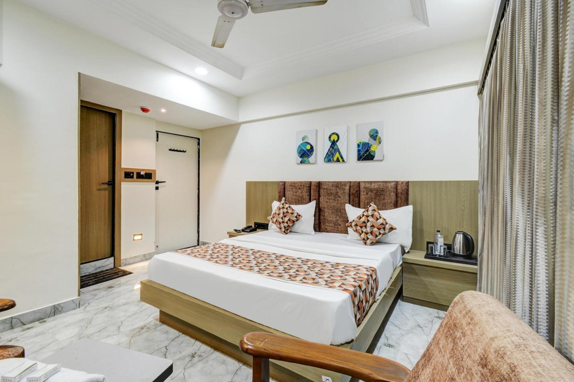 Royal Stay, Pakwan Sg Highway 3* Ahmedabad