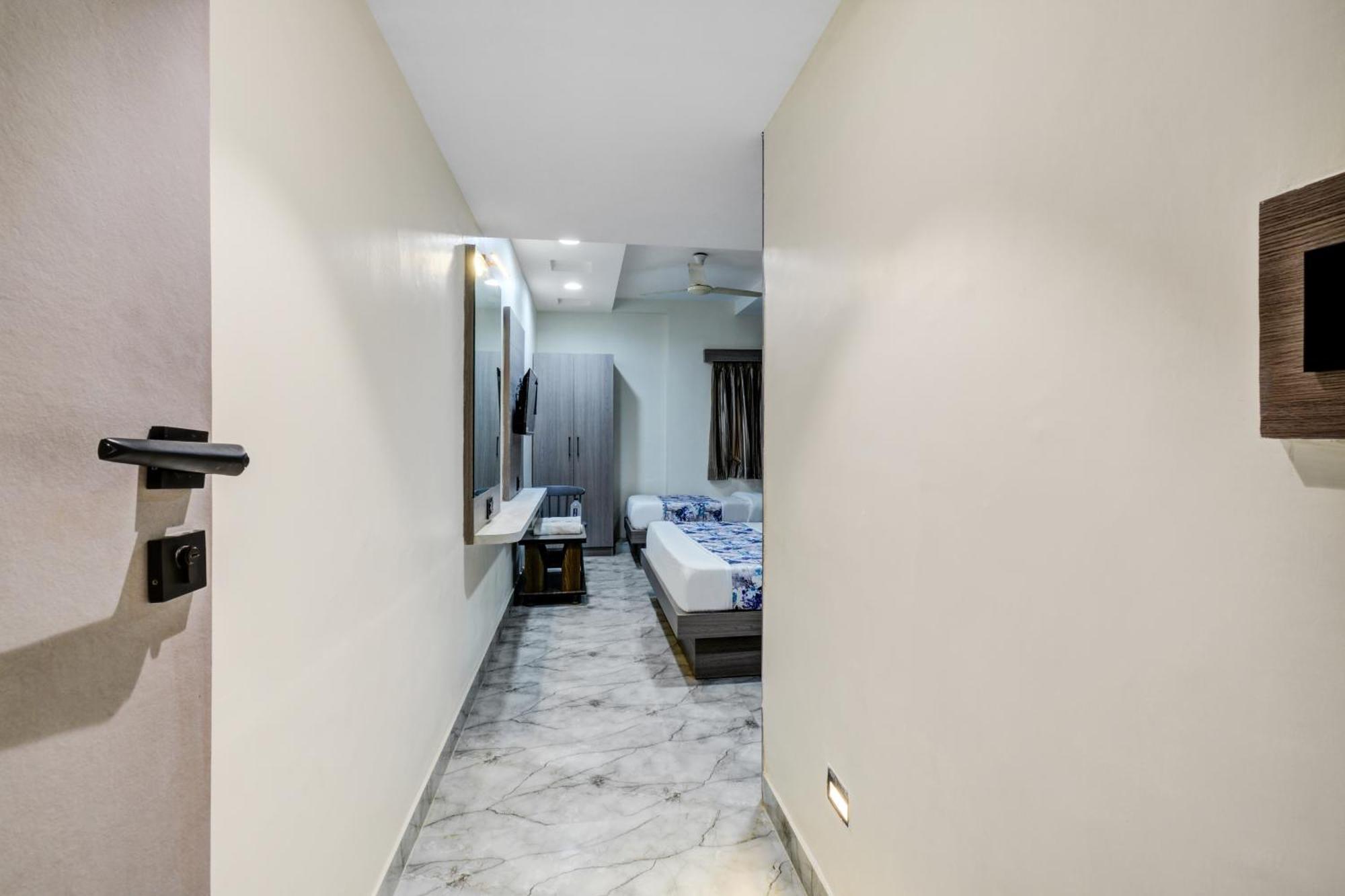 Royal Stay, Pakwan Sg Highway Hotel