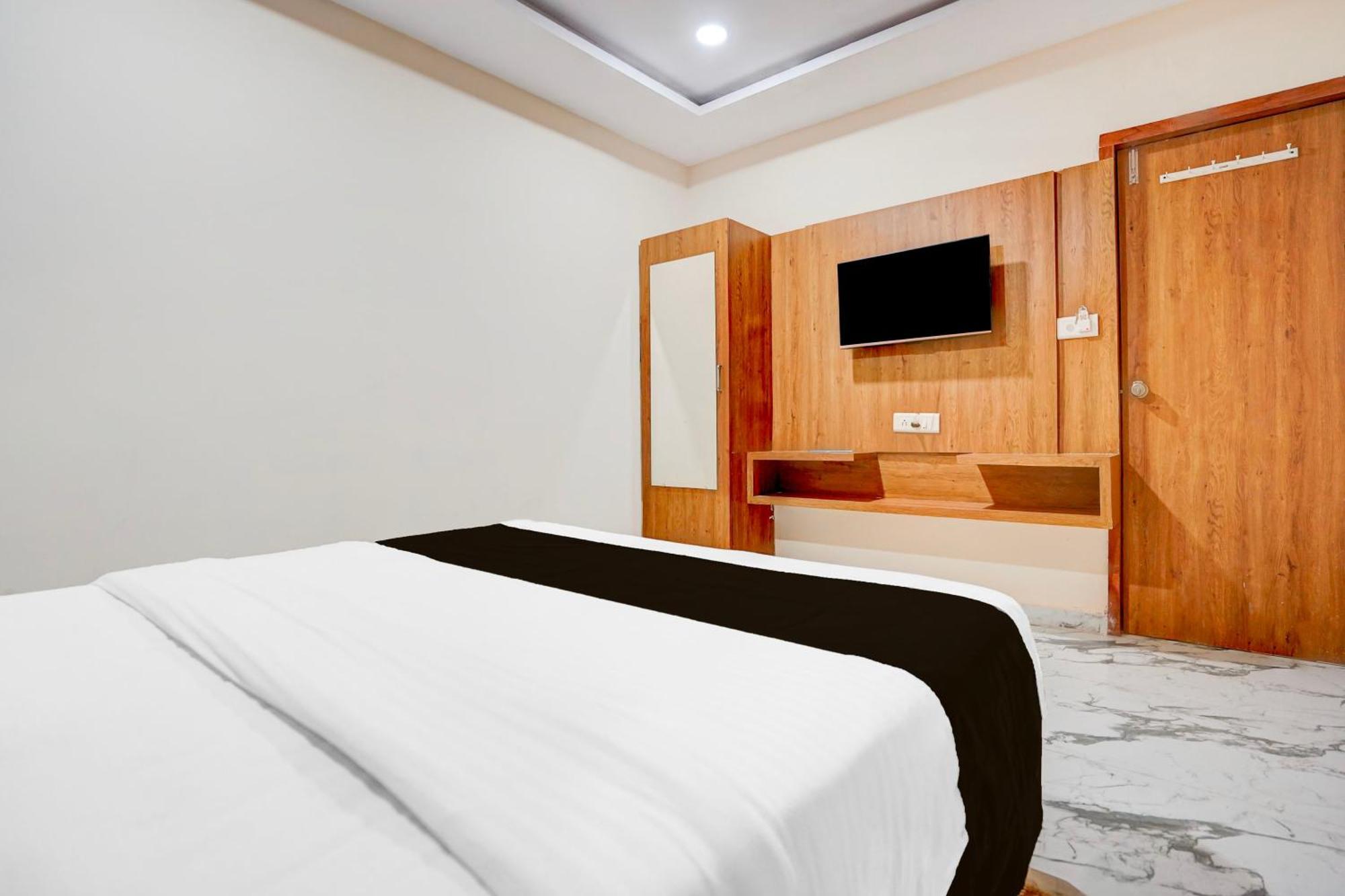 Hotel O Royal King 3*