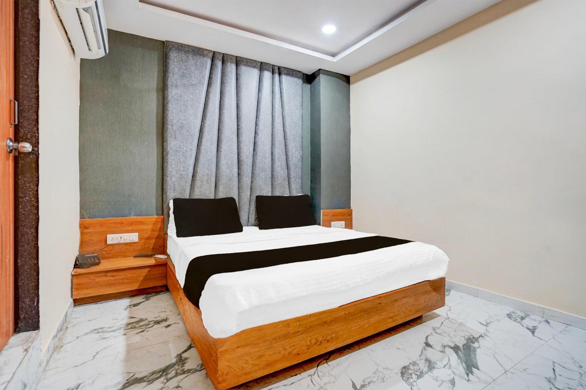 O Royal King Hotel 3*
