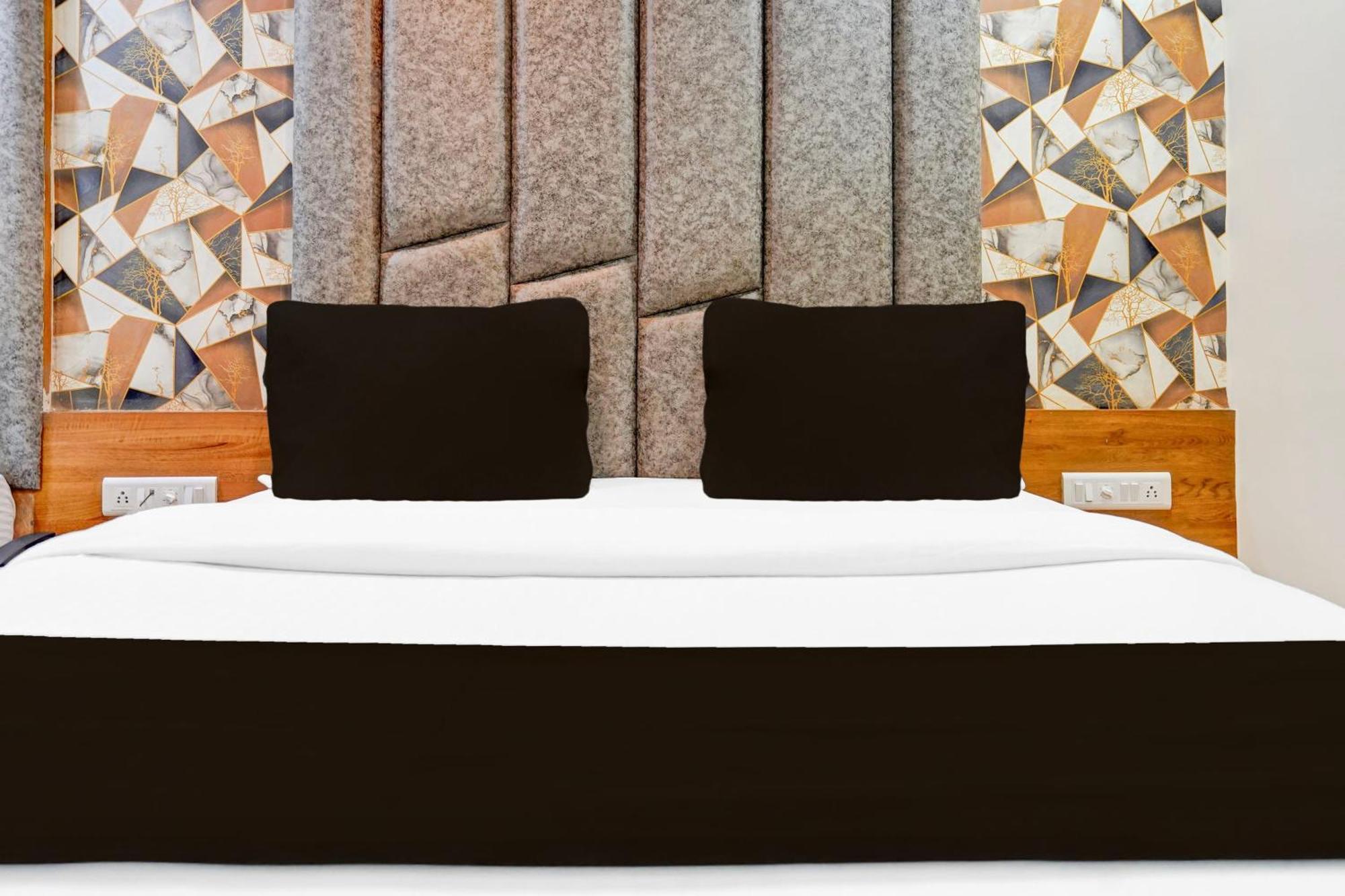 O Royal King Hotel Ahmedabad