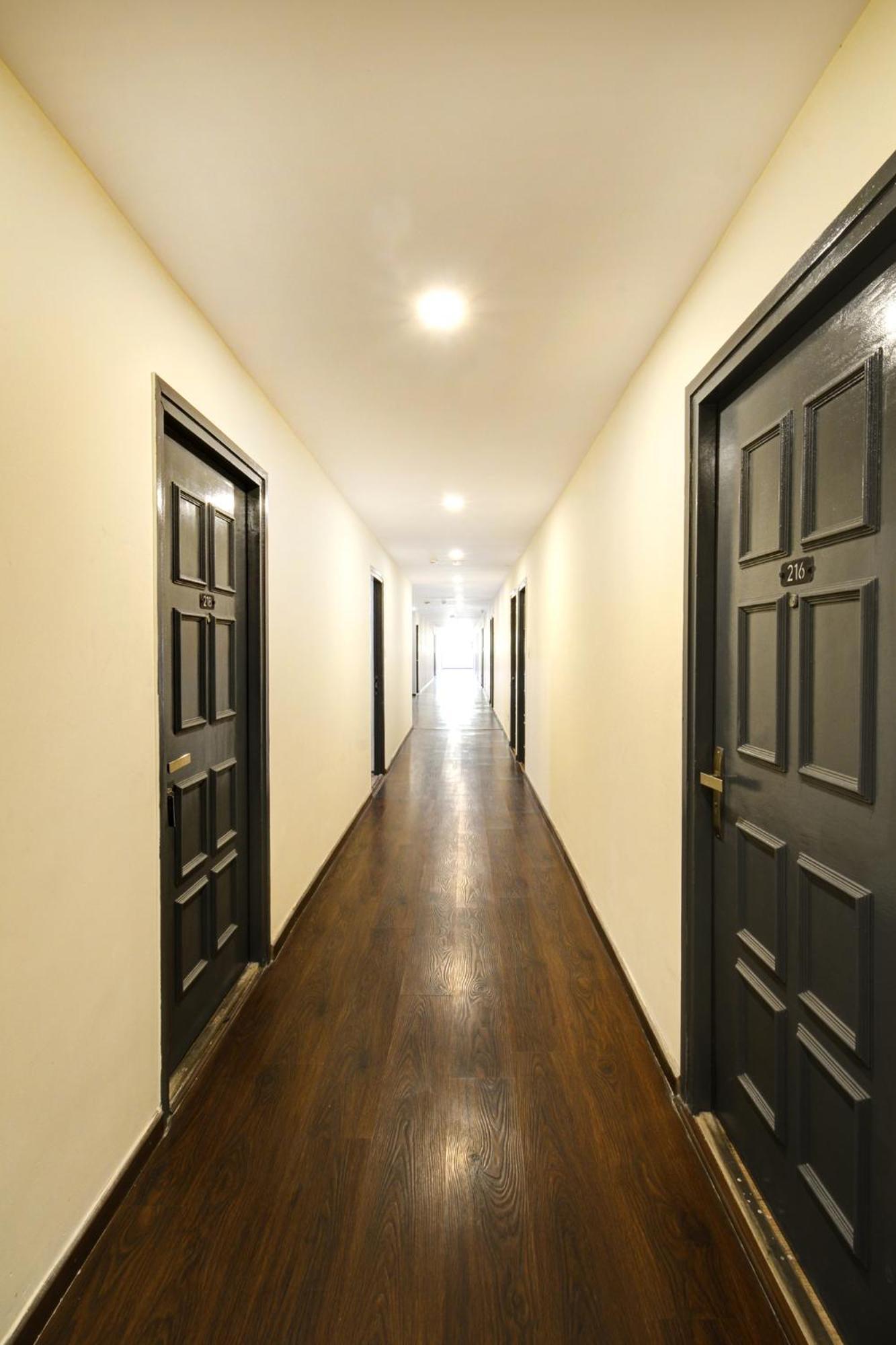 Hotel Neelkanth 3*