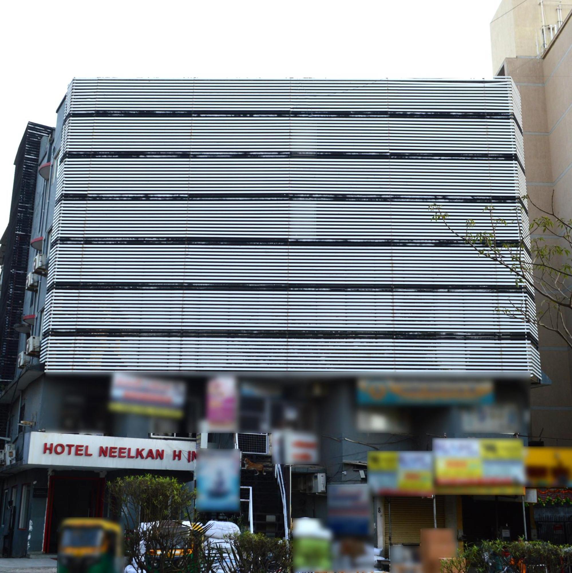 Neelkanth Hotel 3*