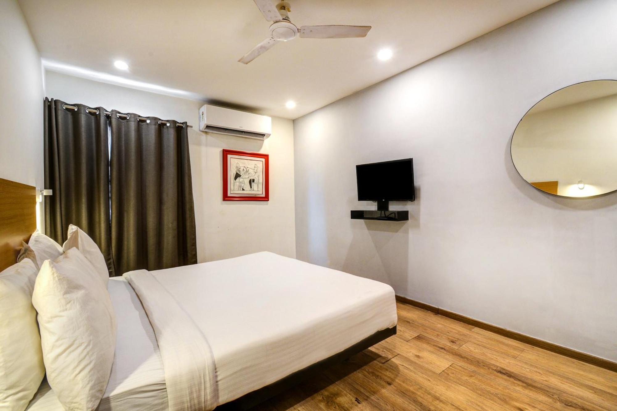 Hotel Neelkanth Ahmedabad