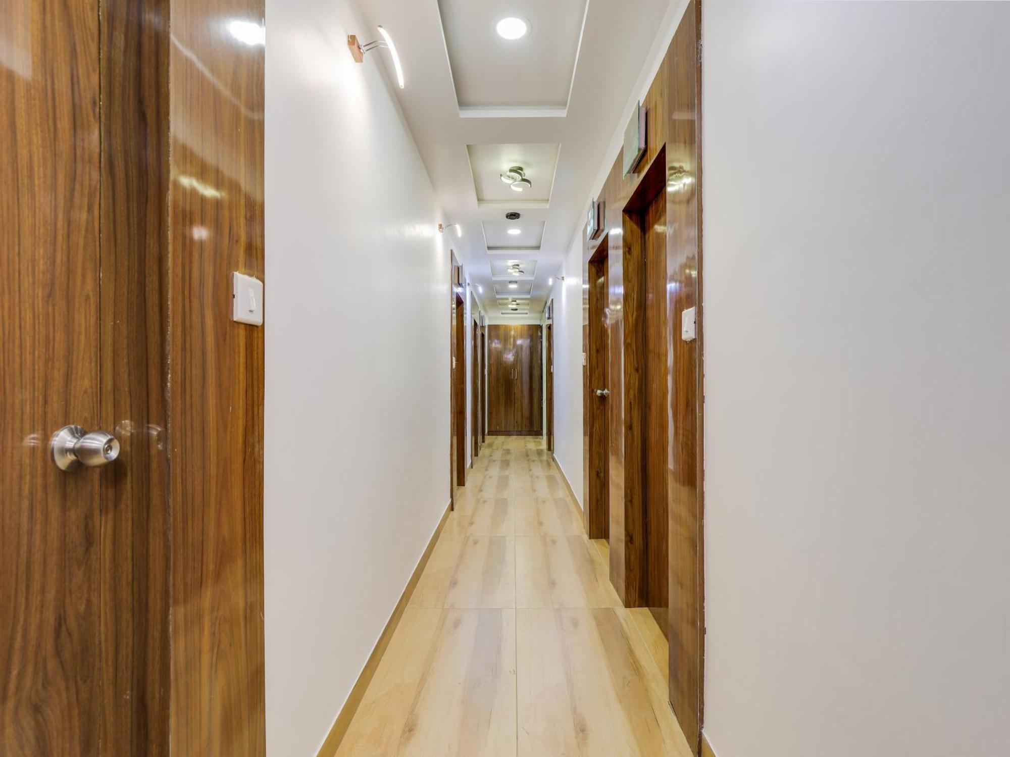 O Bhanu Hotel 4*