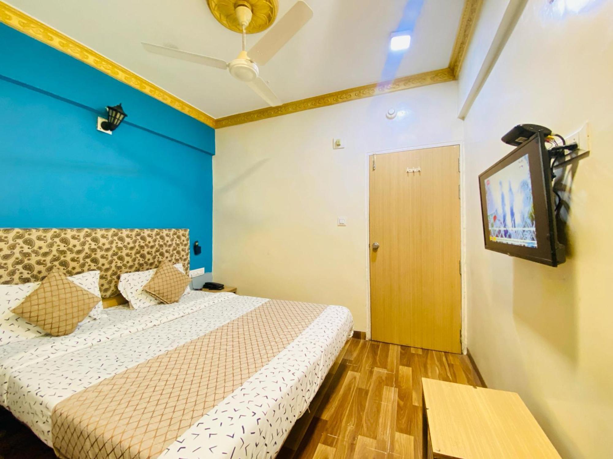 Abc Satellite Prahlad Nagar Hotel