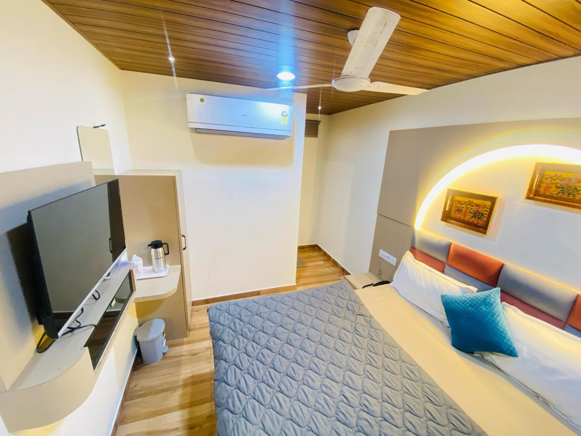 Rv Residency Hotel Ahmedabad
