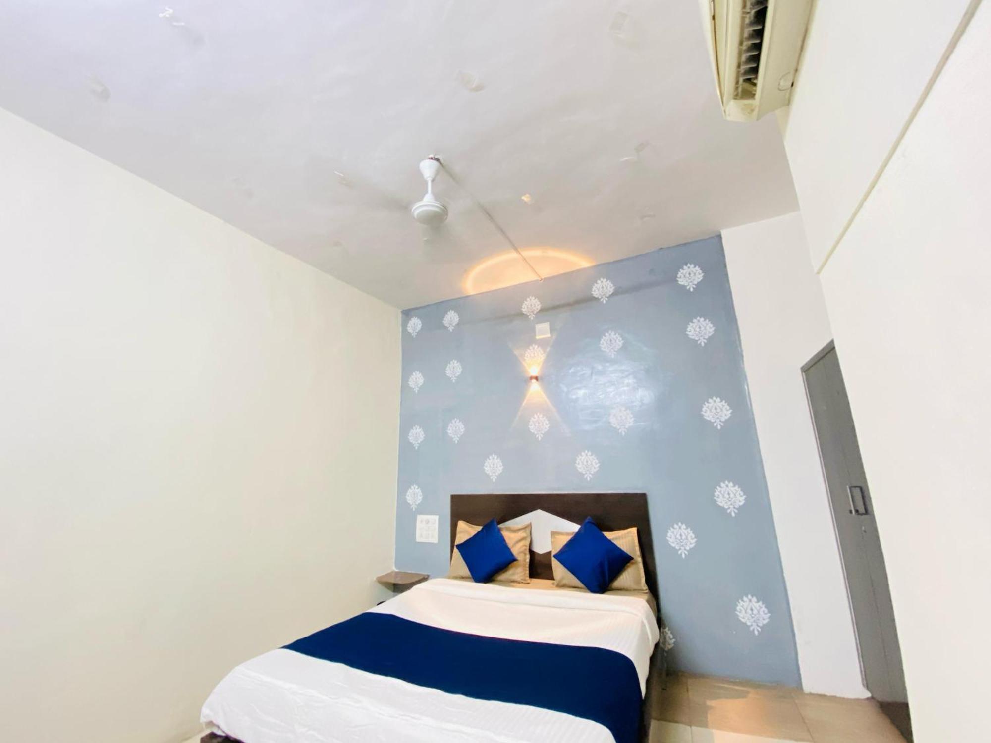 Jasmine Paldi 3*