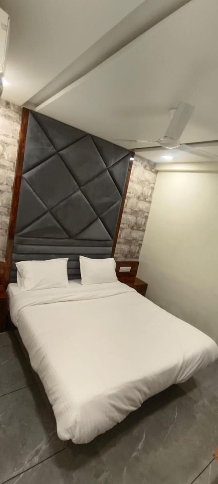 Hotel Shagun Ahmedabad