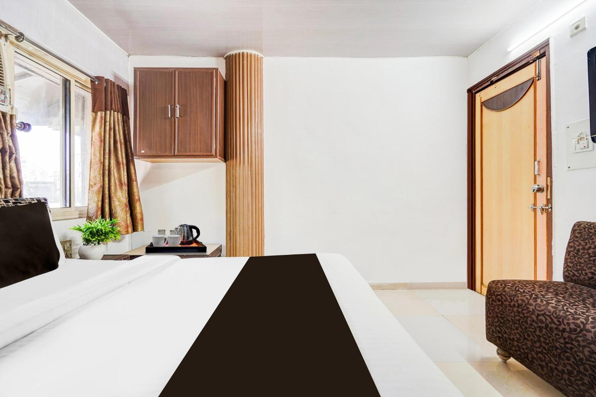 Super Collection O Maninagar East Formerly Maninagar Residency Ahmedabad