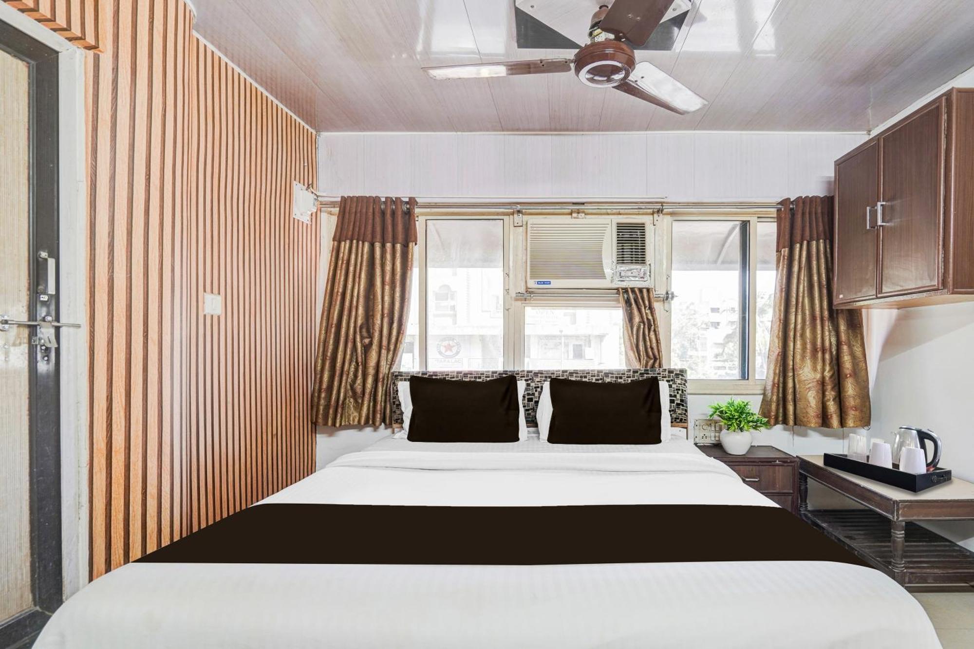 Super Collection O Maninagar East Formerly Maninagar Residency * Ahmedabad