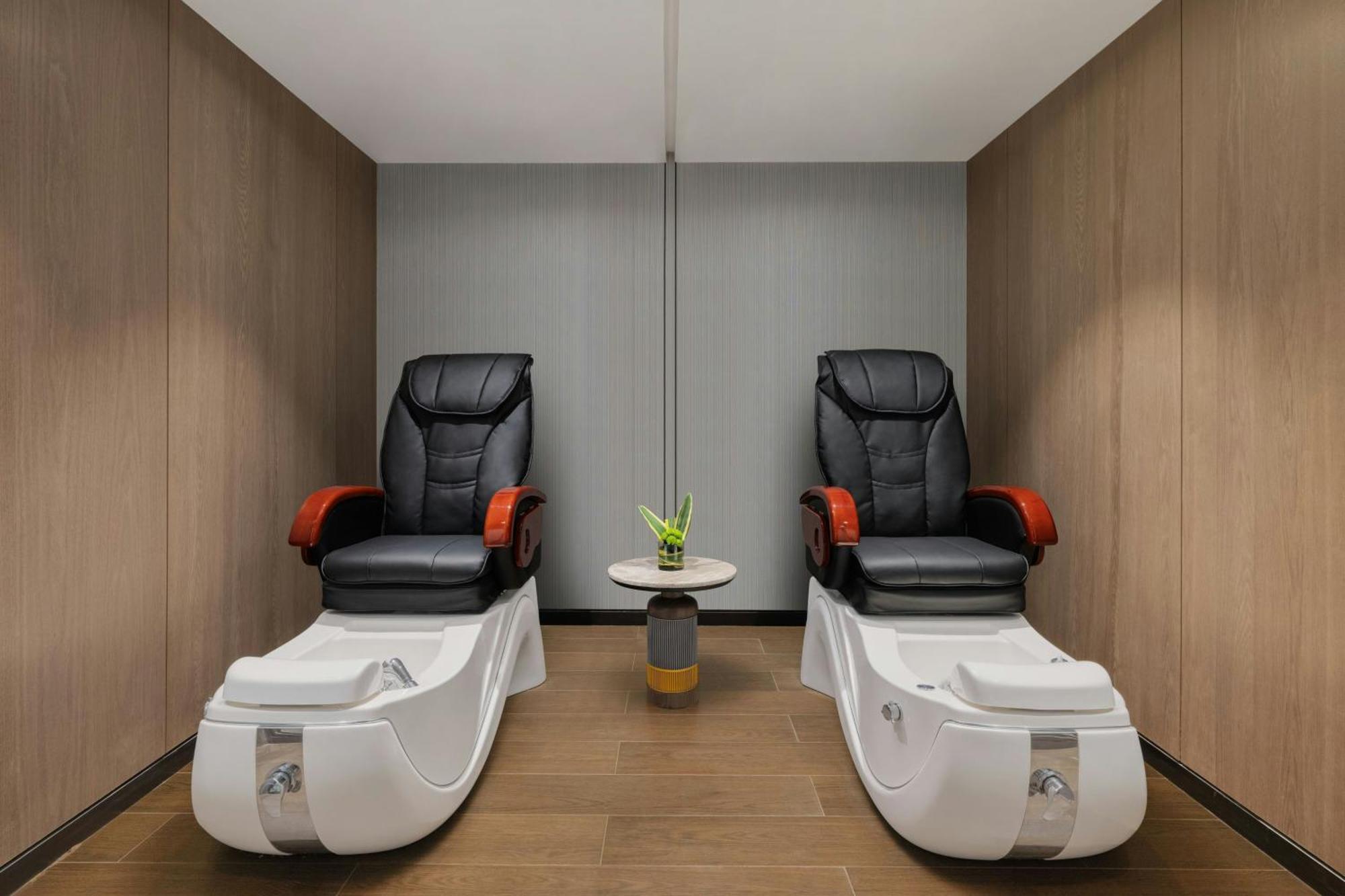 Hotel Le Meridien Ahmedabad Ahmedabad