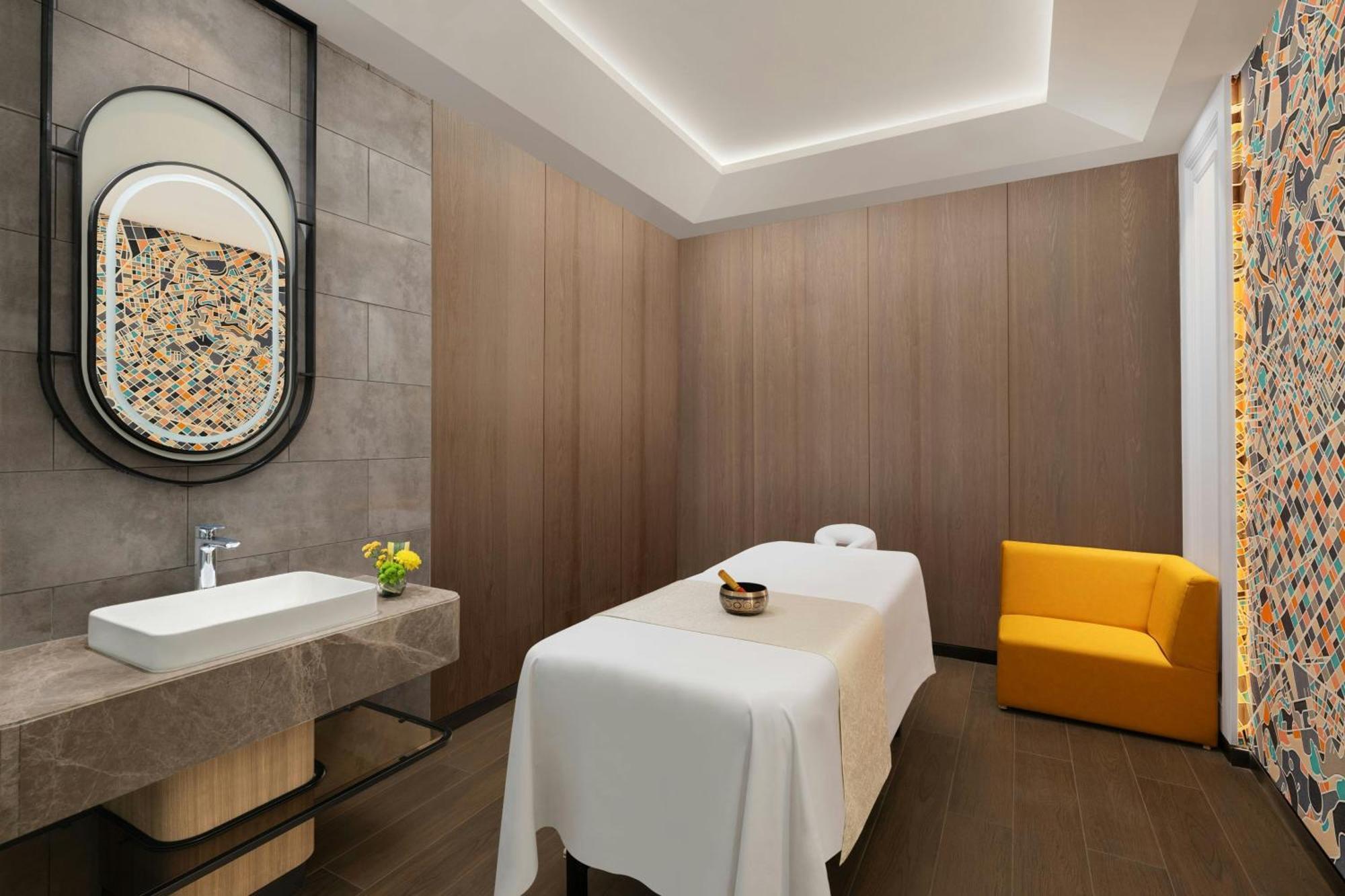 Le Meridien Ahmedabad 5*