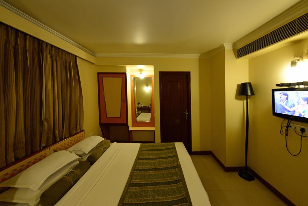 Zo Rooms Ashram Road Paldi Bus Stand Ahmedabad